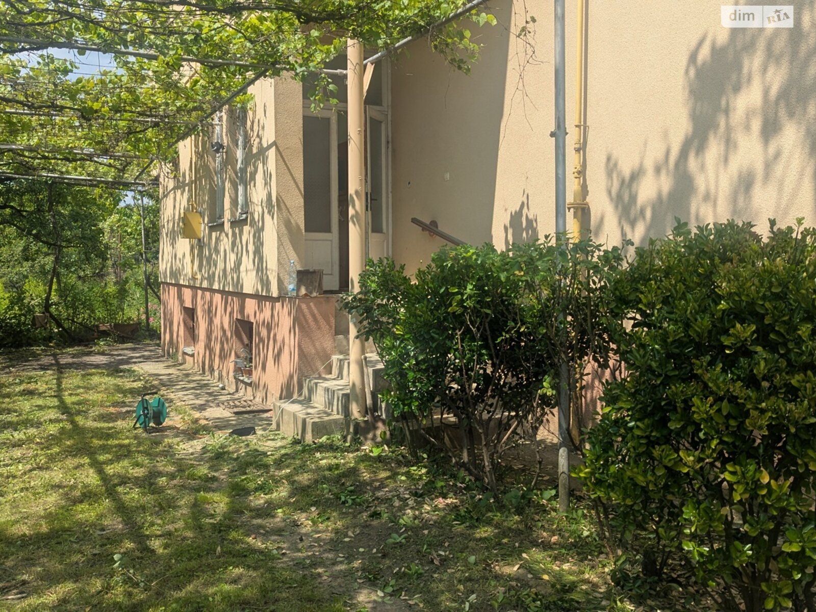 двоповерховий будинок, 215 кв. м, цегла. Здається помісячно в Ужгороді, в районі Великий Галагов фото 1 двопроверховий будинок, 215 кв. м, цегла. Здається помісячно в Ужгороді, в районі Великий Галагов фото 1
