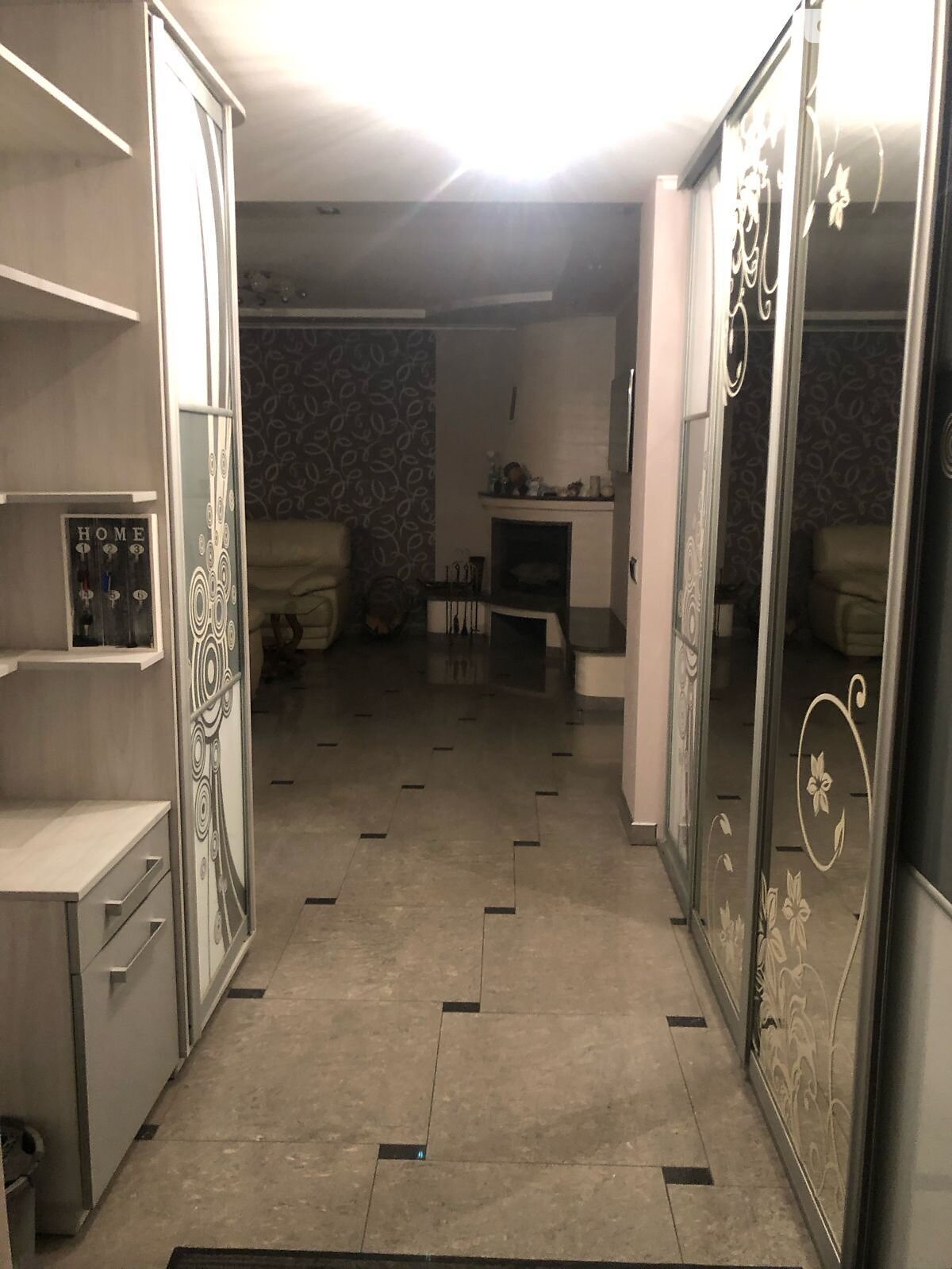 одноповерховий будинок, 100 кв. м, цегла. Здається помісячно в Ужгороді фото 1 одноповерховий будинок, 100 кв. м, цегла. Здається помісячно в Ужгороді фото 1