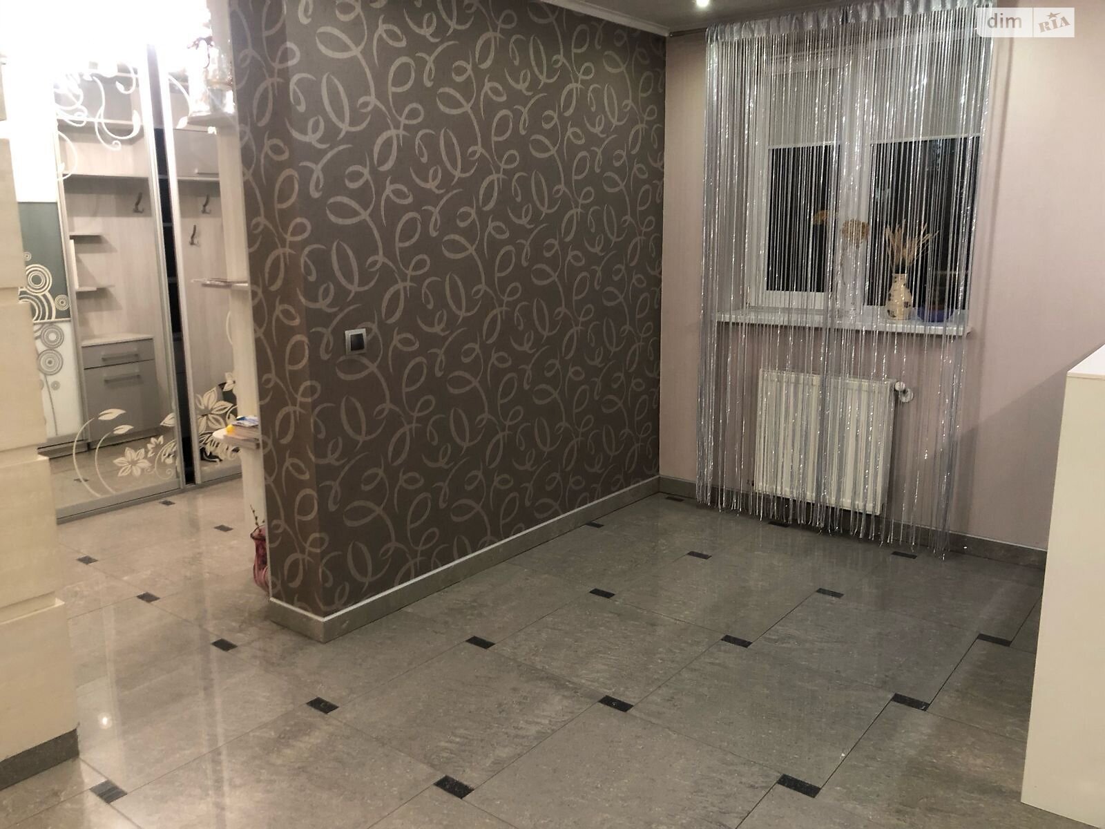 одноповерховий будинок, 100 кв. м, цегла. Здається помісячно в Ужгороді фото 1 одноповерховий будинок, 100 кв. м, цегла. Здається помісячно в Ужгороді фото 1