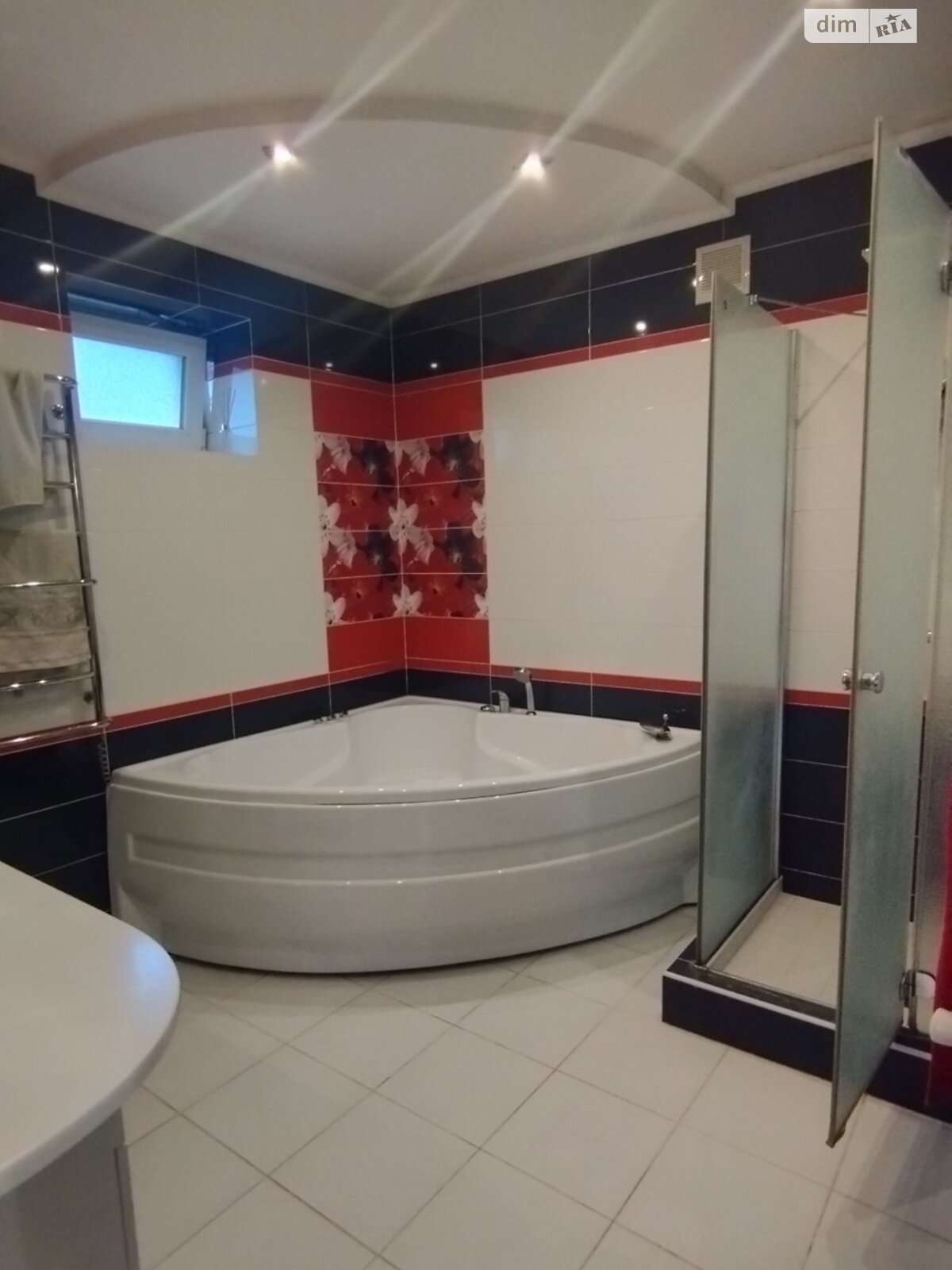 одноповерховий будинок, 110 кв. м, цегла. Здається помісячно в Ужгороді фото 1