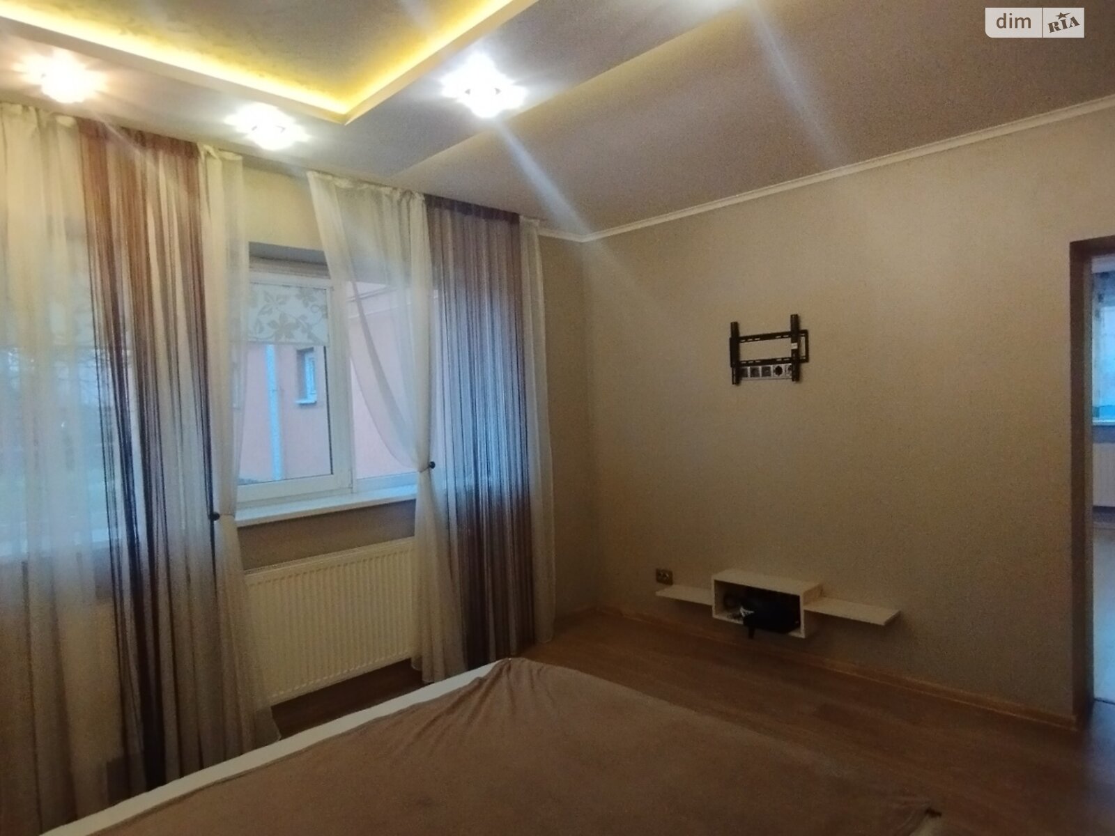 одноповерховий будинок, 110 кв. м, цегла. Здається помісячно в Ужгороді фото 1