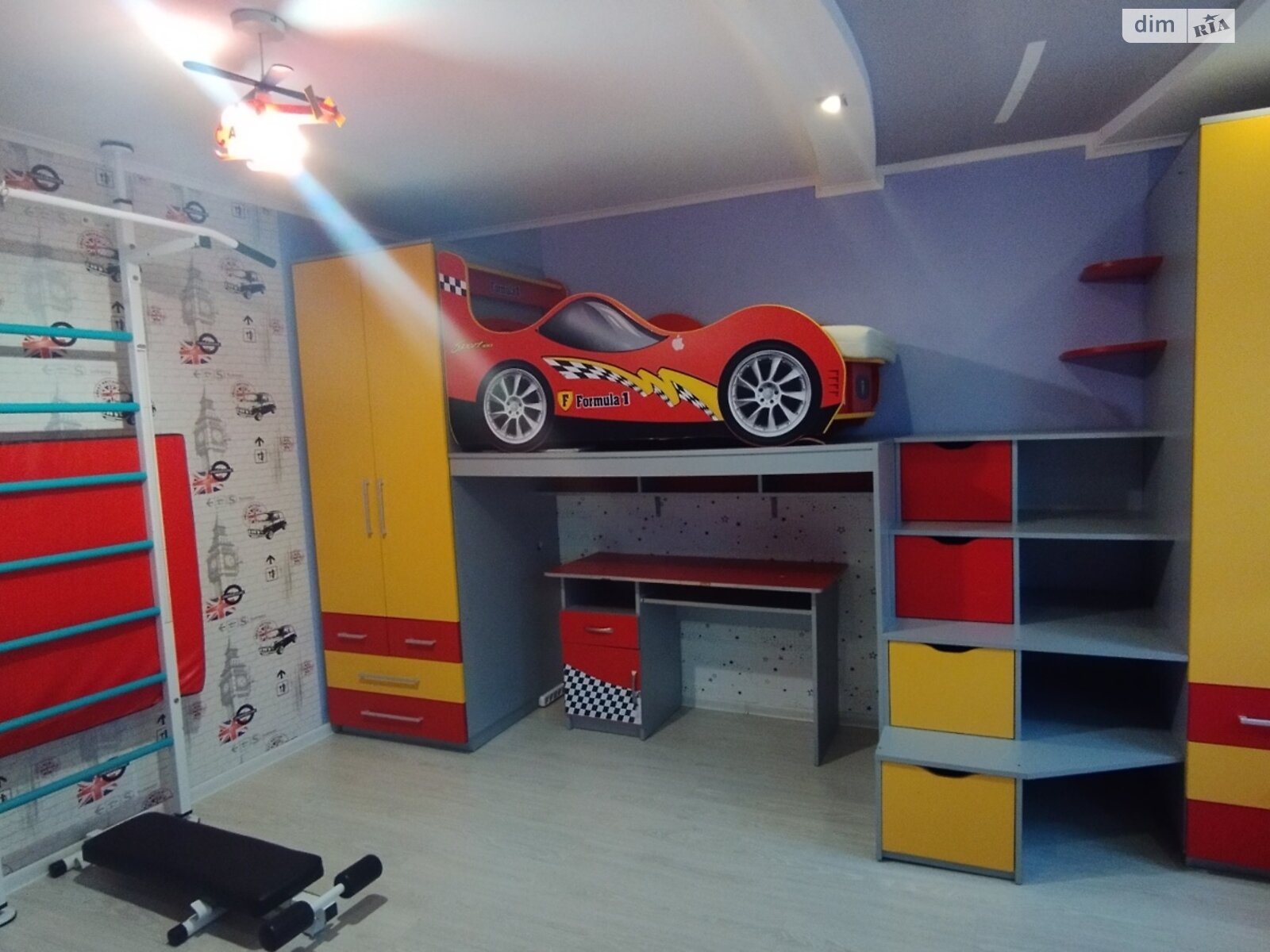 одноповерховий будинок, 110 кв. м, цегла. Здається помісячно в Ужгороді фото 1