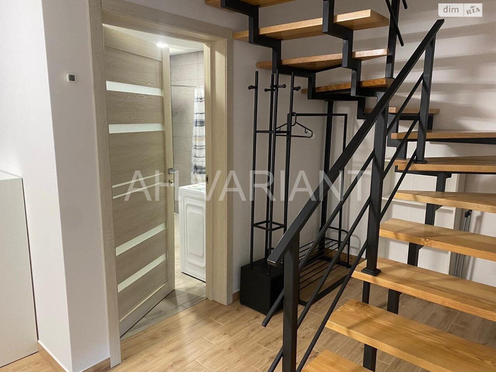 двоповерховий будинок, 60 кв. м, цегла. Здається помісячно в Ужгороді фото 1