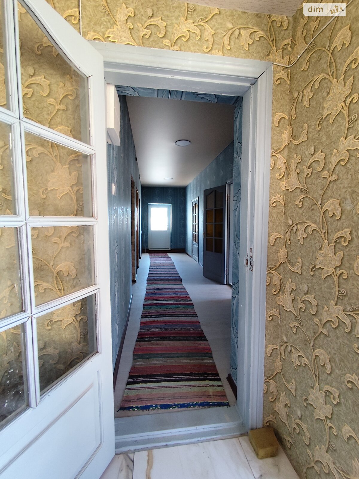 двухэтажный дом с балконом, 251.7 кв. м, кирпич. Сдается помесячно в Валках, в районе Валки фото 1