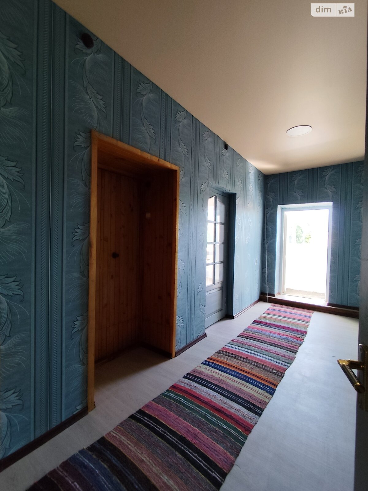 двухэтажный дом с балконом, 251.7 кв. м, кирпич. Сдается помесячно в Валках, в районе Валки фото 1