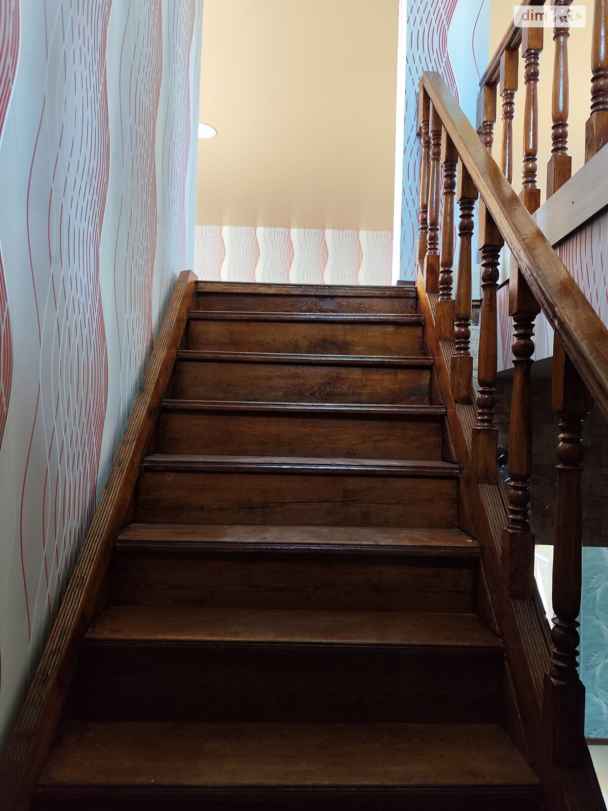 двухэтажный дом с балконом, 251.7 кв. м, кирпич. Сдается помесячно в Валках, в районе Валки фото 1