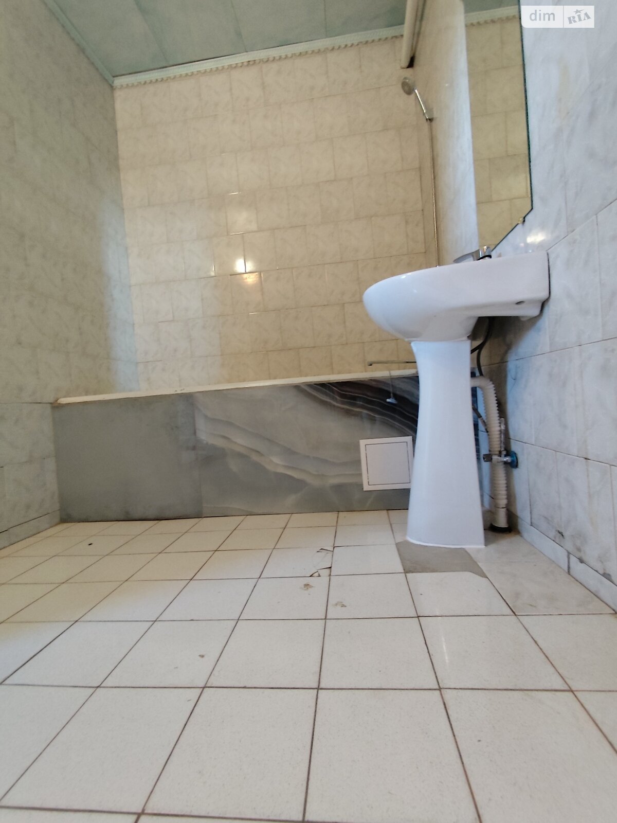 двухэтажный дом с балконом, 251.7 кв. м, кирпич. Сдается помесячно в Валках, в районе Валки фото 1