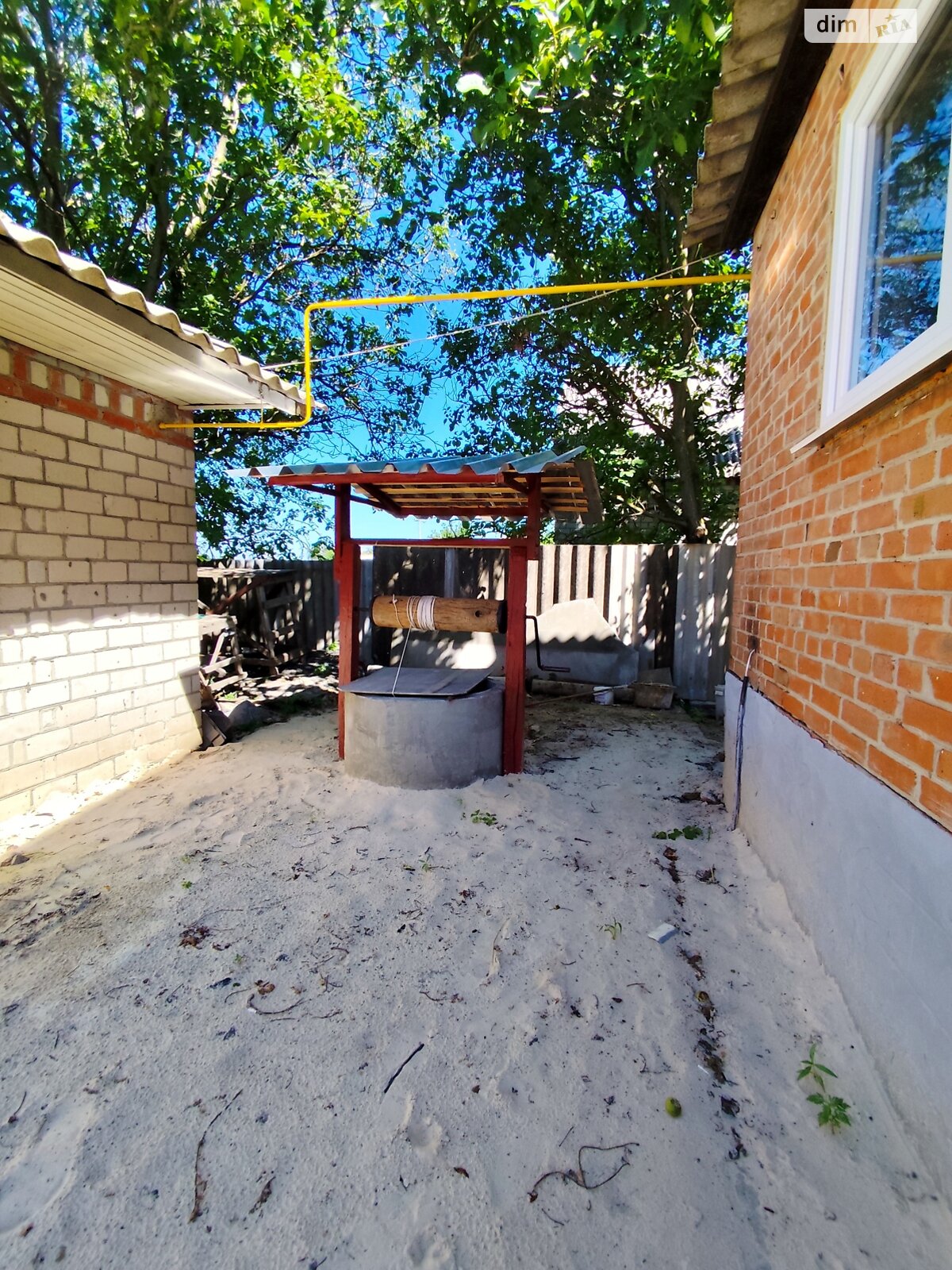 двухэтажный дом с балконом, 251.7 кв. м, кирпич. Сдается помесячно в Валках, в районе Валки фото 1