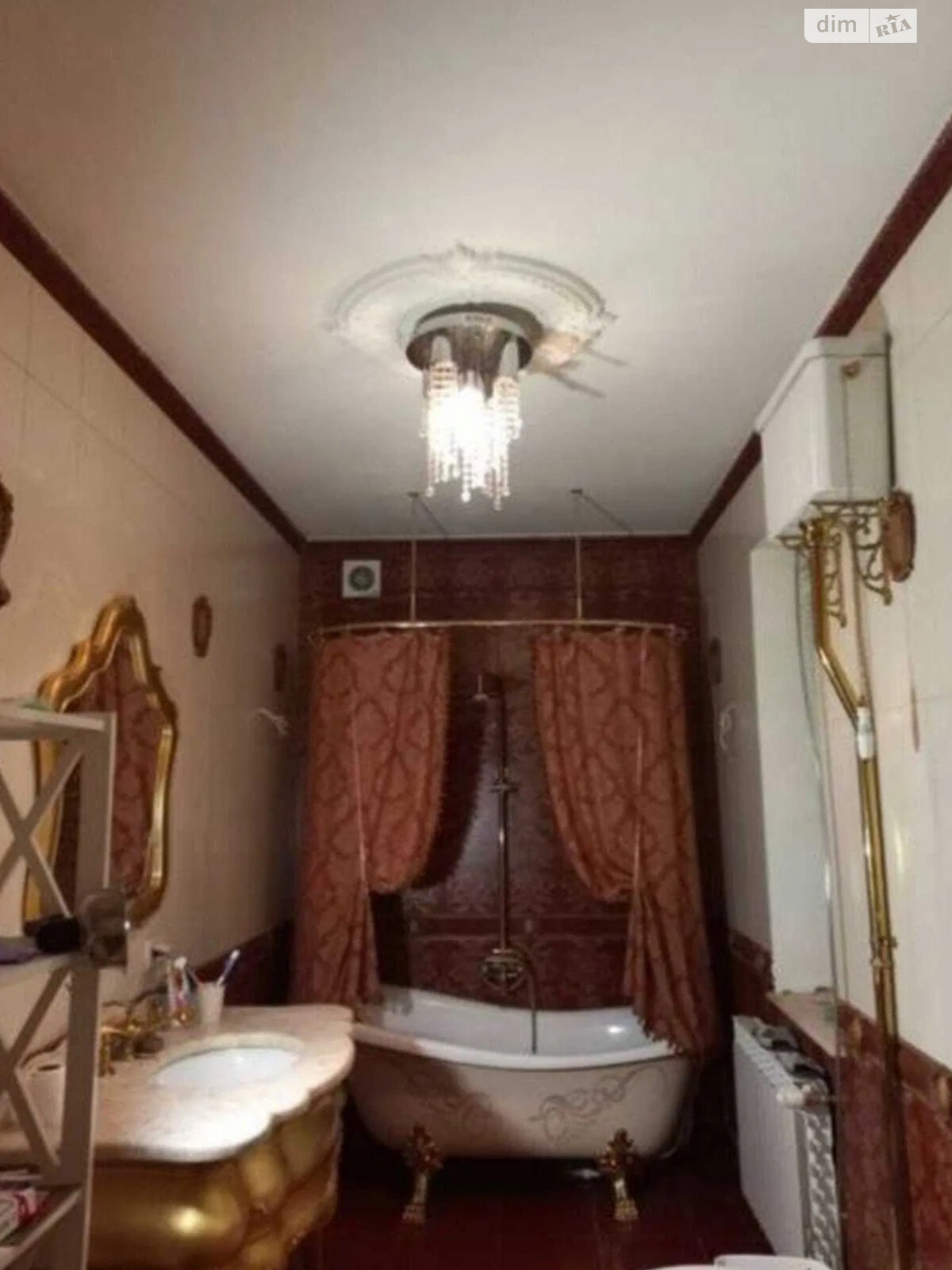 триповерховий будинок, 353 кв. м, цегла. Здається помісячно в Василькові фото 1 триповерховий будинок, 353 кв. м, цегла. Здається помісячно в Василькові фото 1