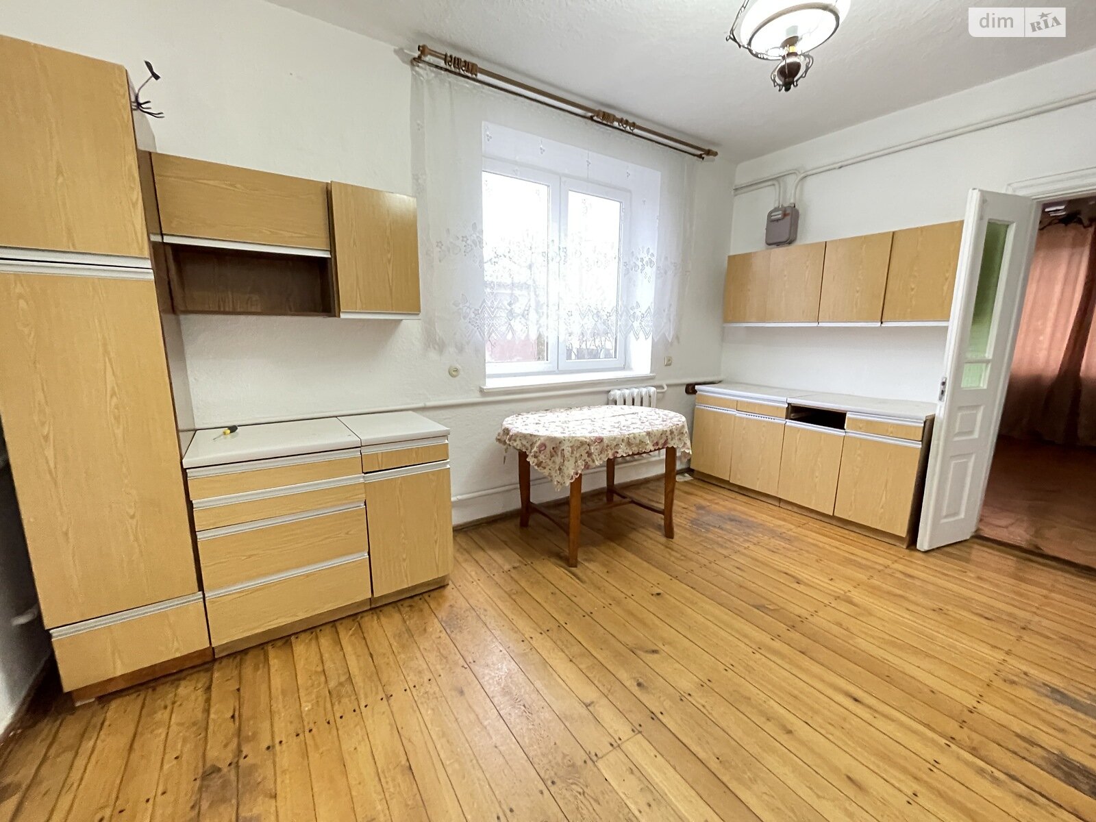 одноэтажный дом, 95 кв. м, кирпич. Сдается помесячно в Великой Березовице, в районе Кемпинг фото 1