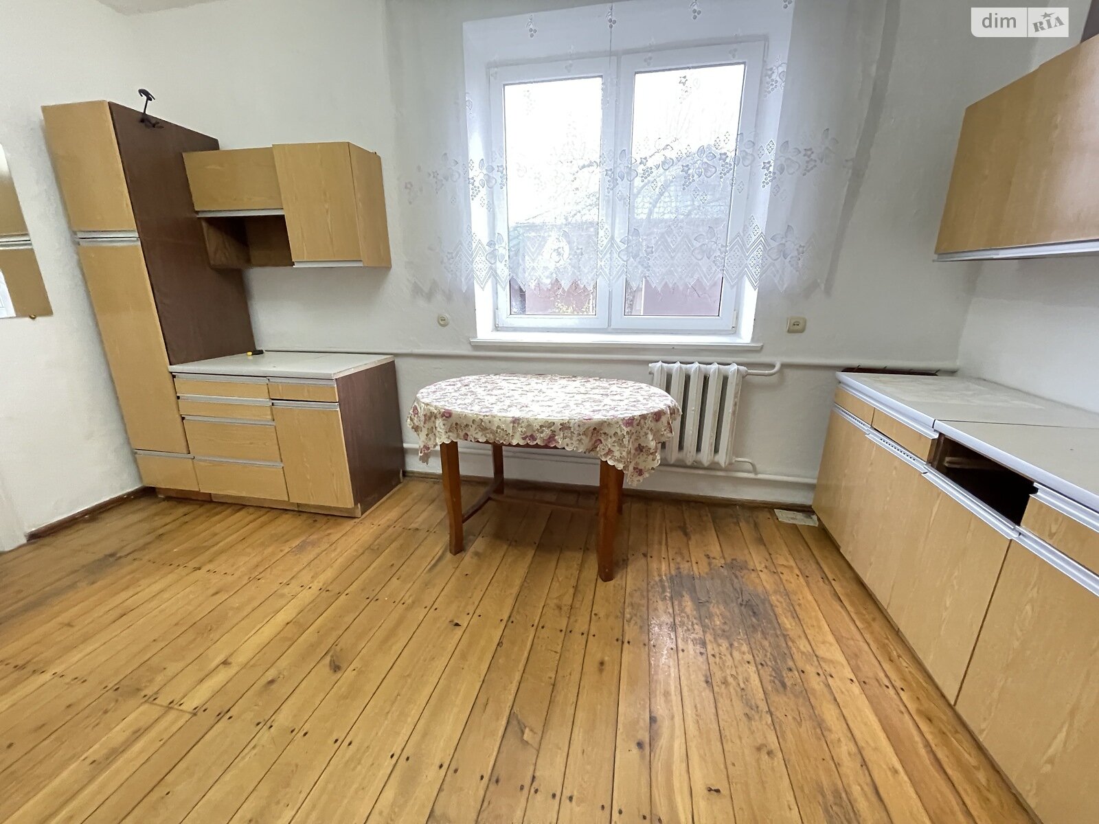 одноэтажный дом, 95 кв. м, кирпич. Сдается помесячно в Великой Березовице, в районе Кемпинг фото 1