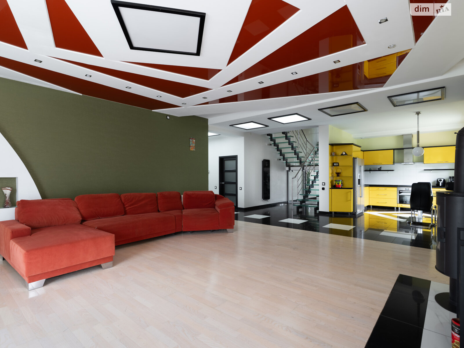 одноэтажный дом с гаражом, 284 кв. м, кирпич. Сдается помесячно в Великих Дмитровичах фото 1