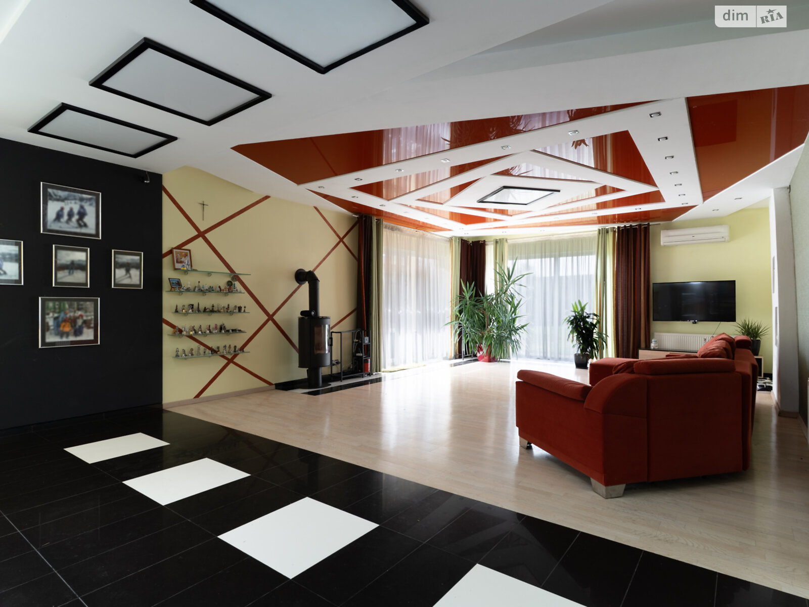 одноэтажный дом с гаражом, 284 кв. м, кирпич. Сдается помесячно в Великих Дмитровичах фото 1