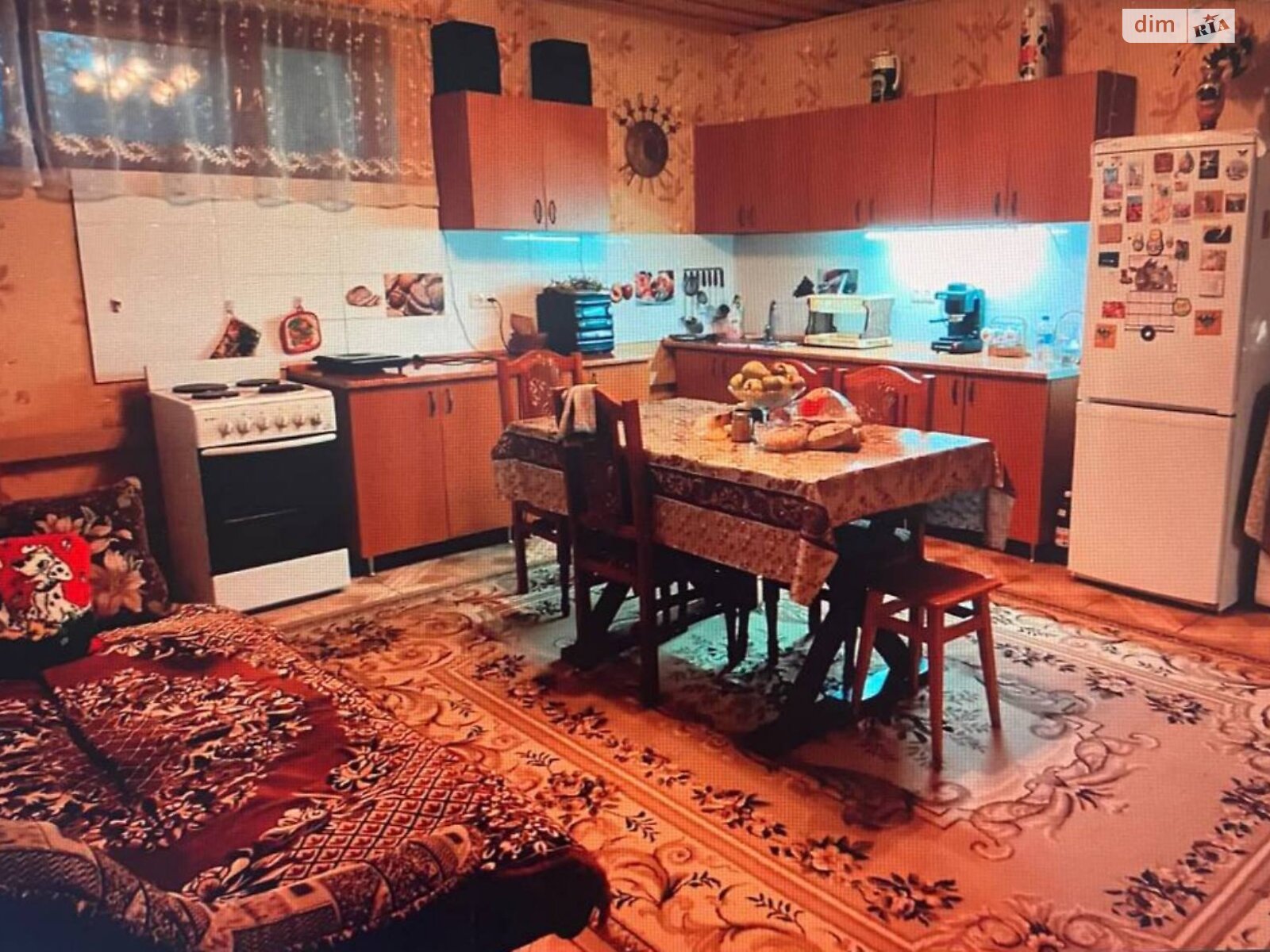 одноэтажный дом с ремонтом, 100 кв. м, кирпич. Сдается помесячно в Великих Лазах фото 1