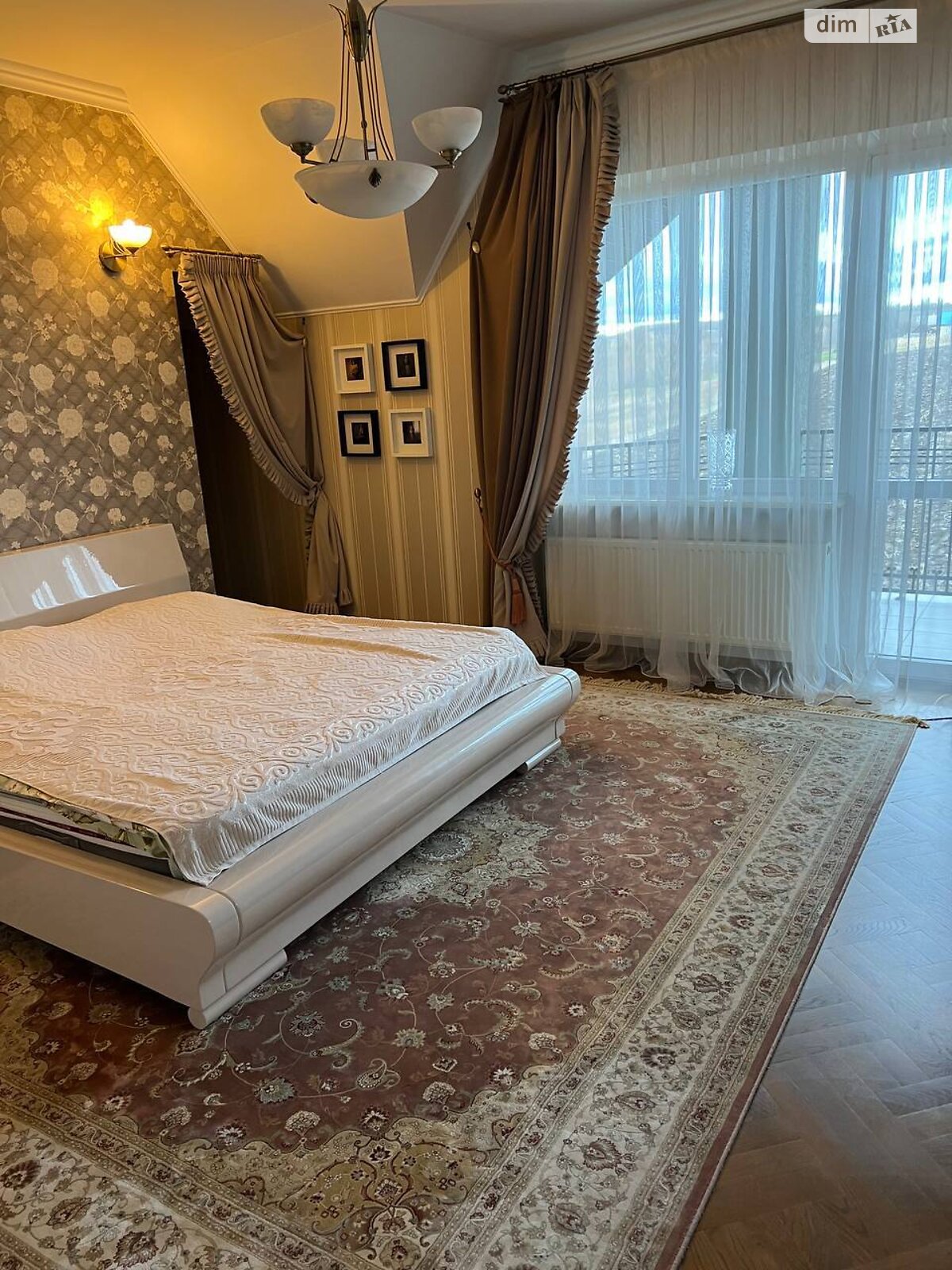 двухэтажный дом с гаражом, 250 кв. м, кирпич. Сдается помесячно в Великом Кучерове фото 1 двухэтажный дом с гаражом, 250 кв. м, кирпич. Сдается помесячно в Великом Кучерове фото 1