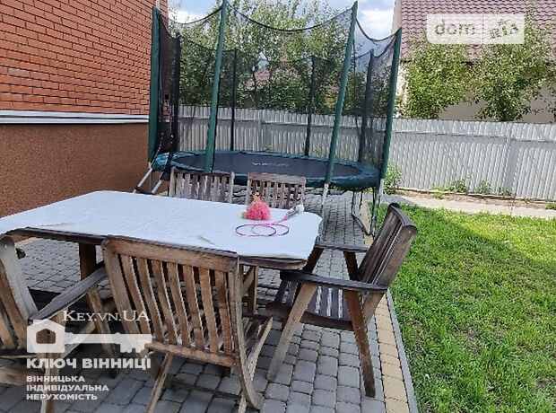 триповерховий будинок з балконом, 185.8 кв. м, цегла. Здається помісячно в село Агрономічне, Вінницька обл. фото 1 триповерховий будинок з балконом, 185.8 кв. м, цегла. Здається помісячно в село Агрономічне, Вінницька обл. фото 1