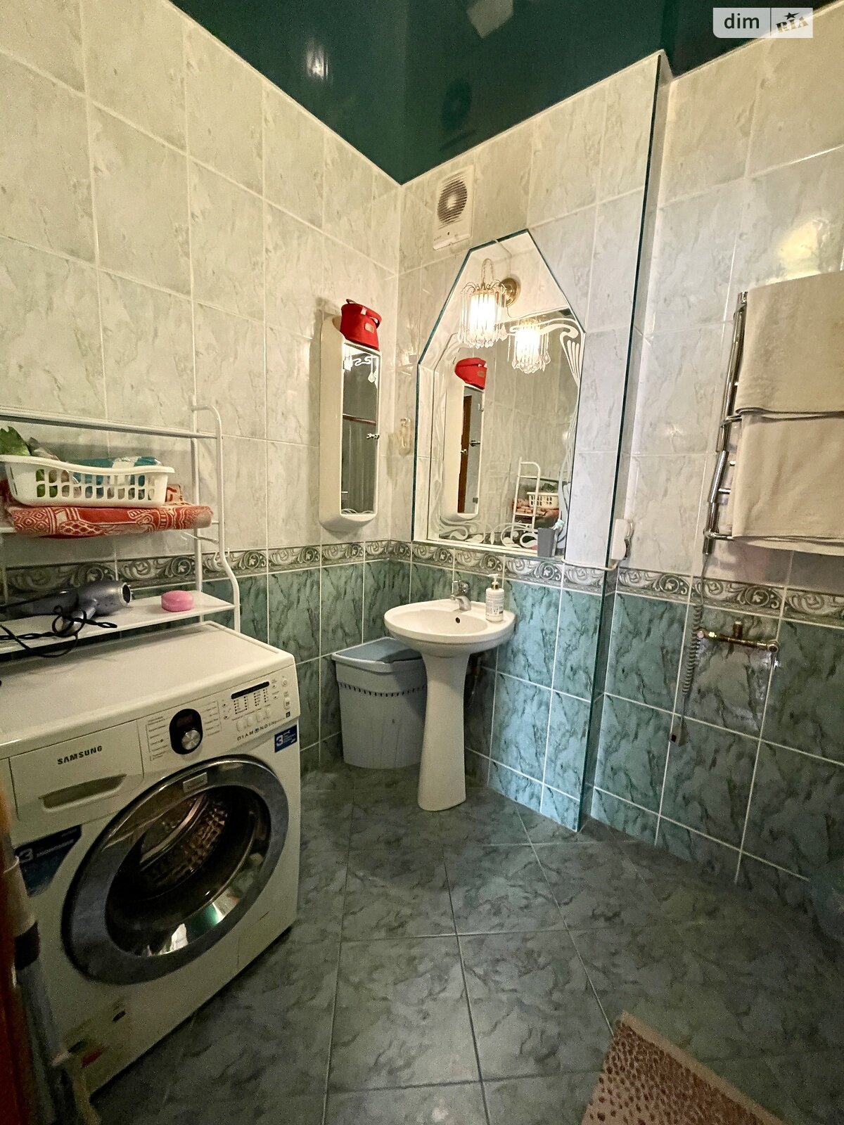 двоповерховий будинок з гаражем, 270 кв. м, цегла. Здається помісячно в Вінниці, в районі Ближнє замостя фото 1 двопроверховий будинок з гаражем, 270 кв. м, цегла. Здається помісячно в Вінниці, в районі Ближнє замостя фото 1