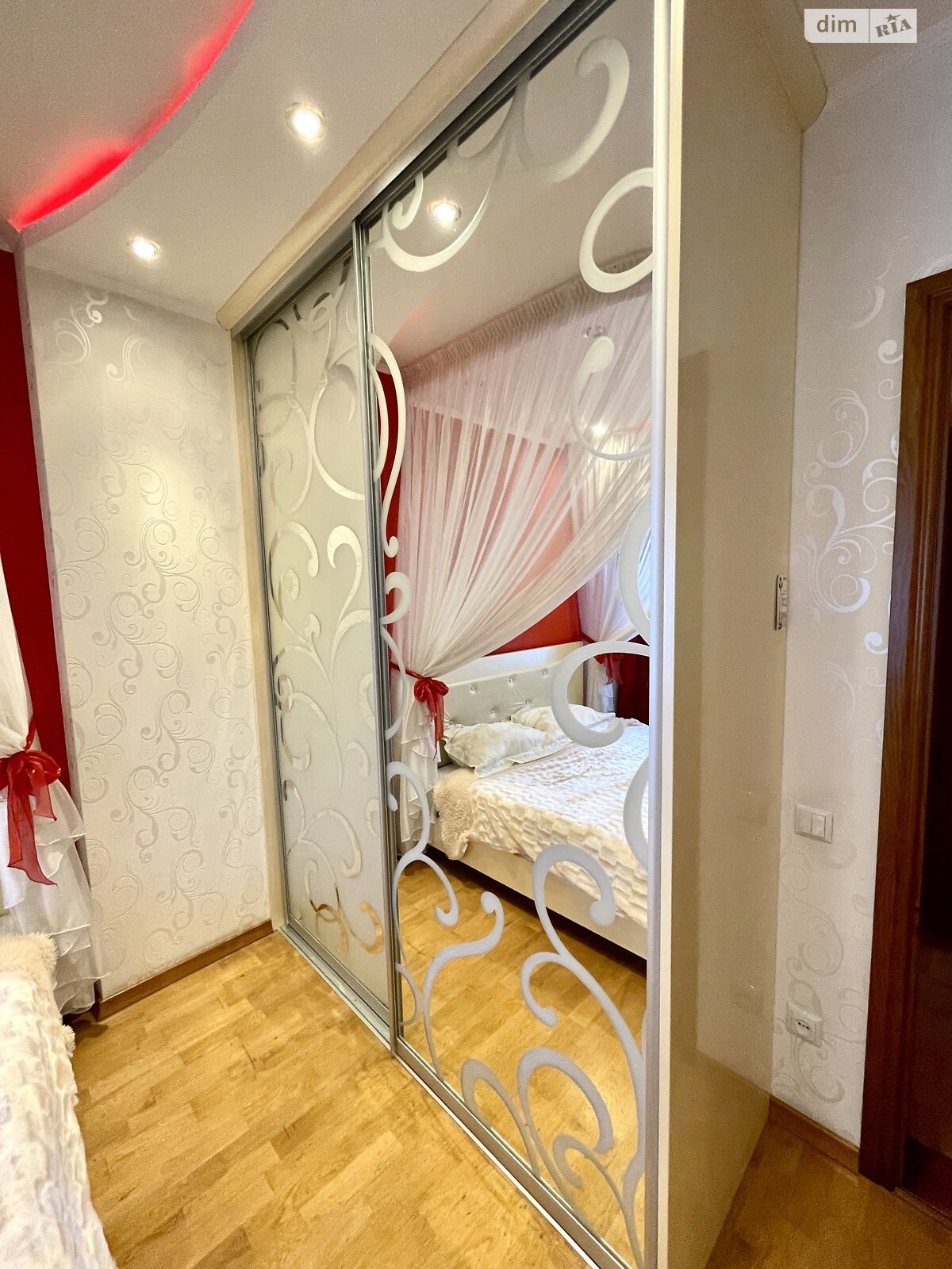 двоповерховий будинок з гаражем, 270 кв. м, цегла. Здається помісячно в Вінниці, в районі Ближнє замостя фото 1 двопроверховий будинок з гаражем, 270 кв. м, цегла. Здається помісячно в Вінниці, в районі Ближнє замостя фото 1