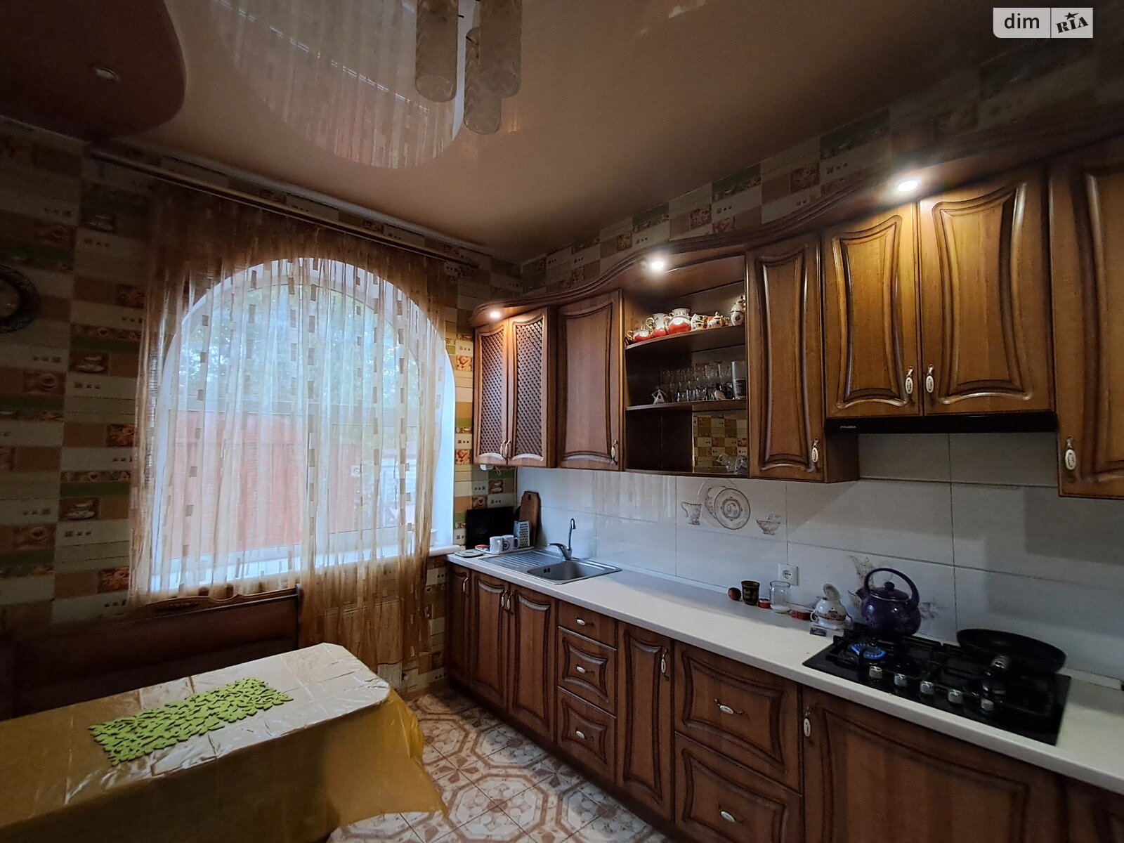 двухэтажный дом беседка, 120 кв. м, кирпич. Сдается помесячно в Виннице, в районе Киевская фото 1 двухэтажный дом беседка, 120 кв. м, кирпич. Сдается помесячно в Виннице, в районе Киевская фото 1