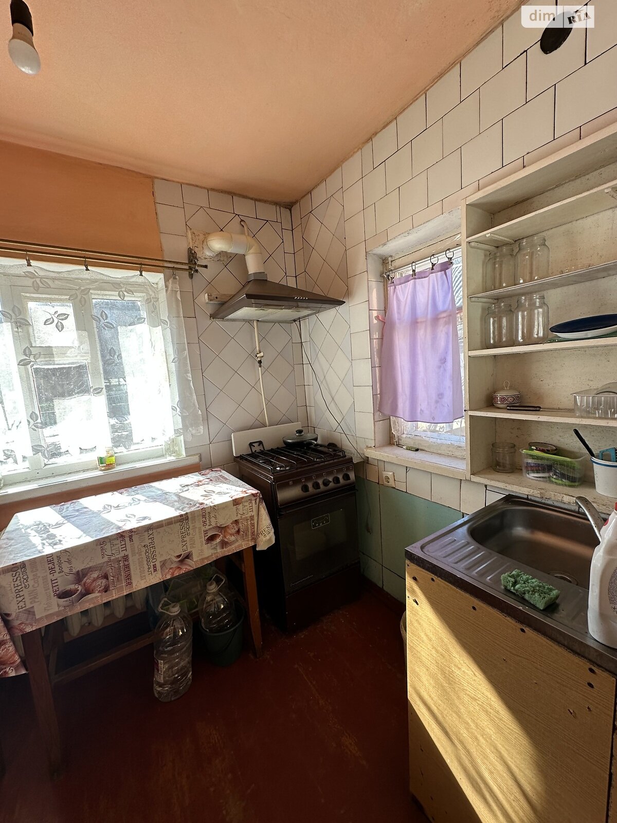 одноэтажный дом, 40 кв. м, кирпич. Сдается помесячно в Виннице, в районе Корея фото 1 одноэтажный дом, 40 кв. м, кирпич. Сдается помесячно в Виннице, в районе Корея фото 1