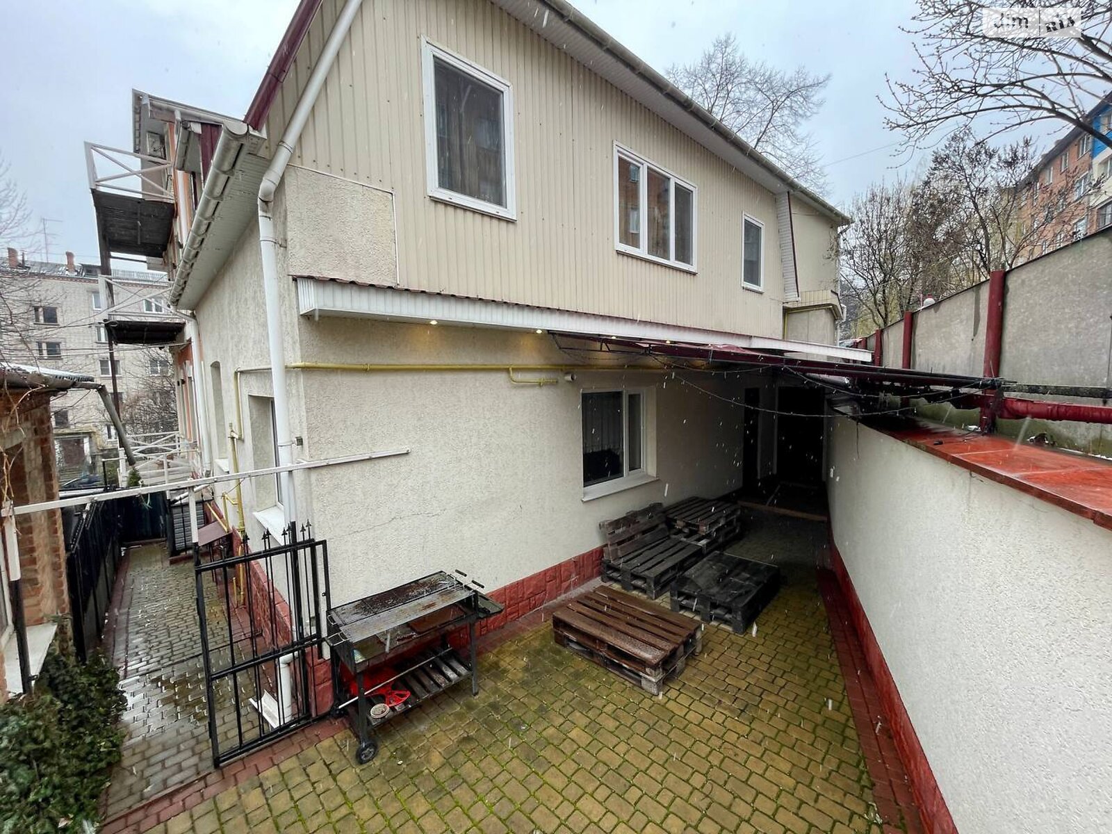 трехэтажный дом с гаражом, 150 кв. м, кирпич. Сдается помесячно в Виннице, в районе Ленинский фото 1