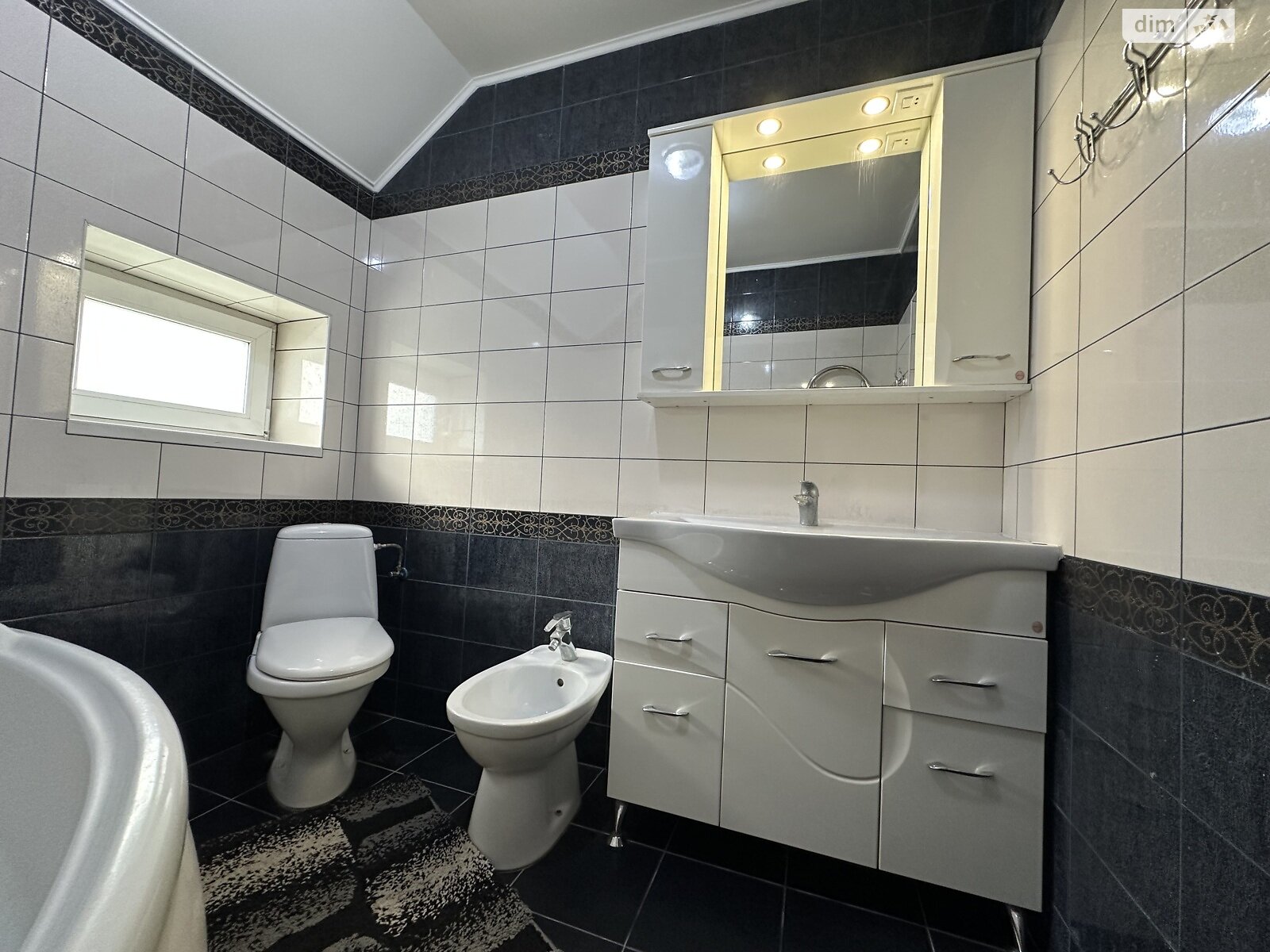 двоповерховий будинок, 100 кв. м, цегла. Здається помісячно в Вінниці, в районі undefined фото 1 двопроверховий будинок, 100 кв. м, цегла. Здається помісячно в Вінниці, в районі undefined фото 1