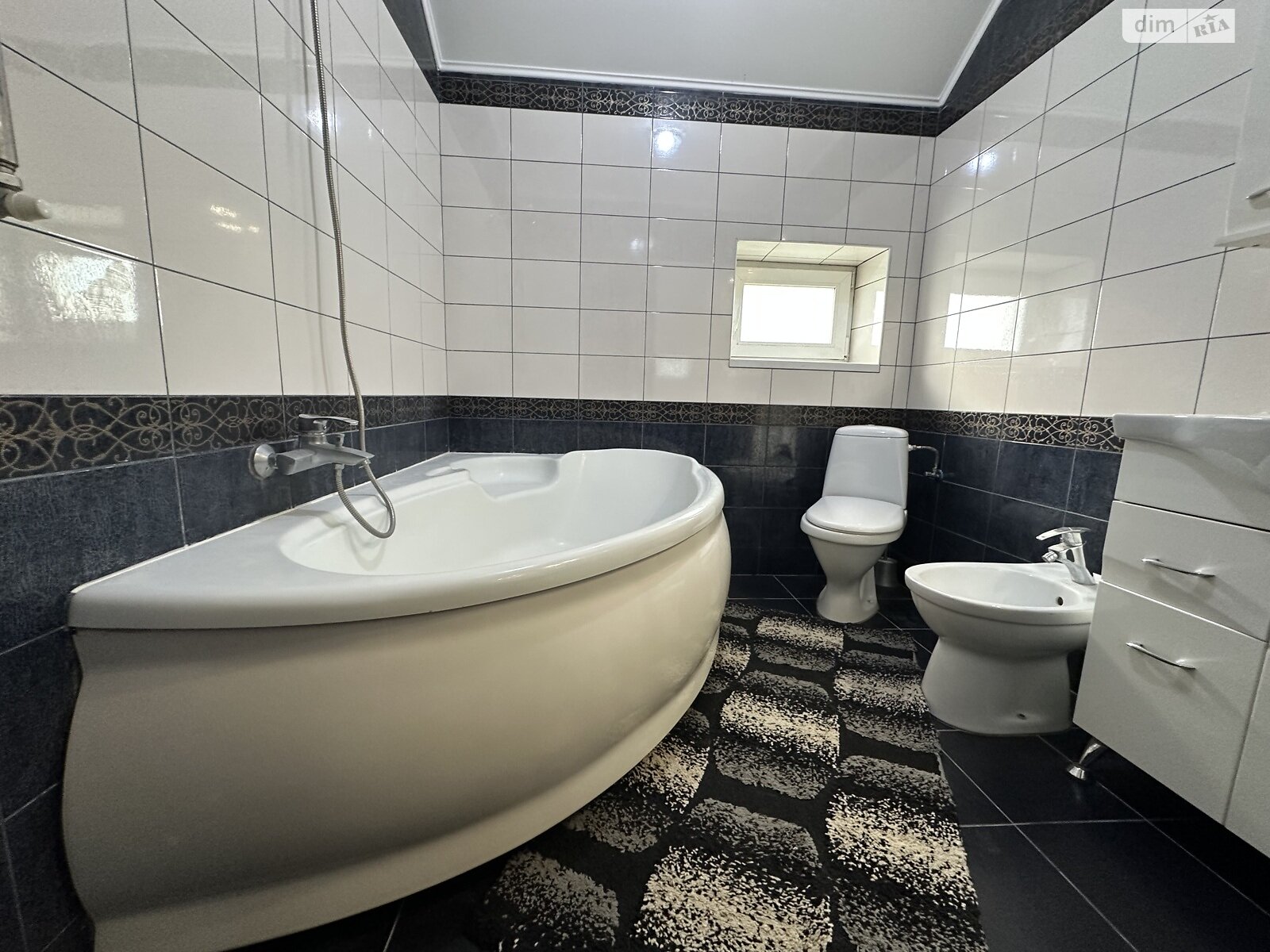 двоповерховий будинок, 100 кв. м, цегла. Здається помісячно в Вінниці, в районі undefined фото 1 двопроверховий будинок, 100 кв. м, цегла. Здається помісячно в Вінниці, в районі undefined фото 1