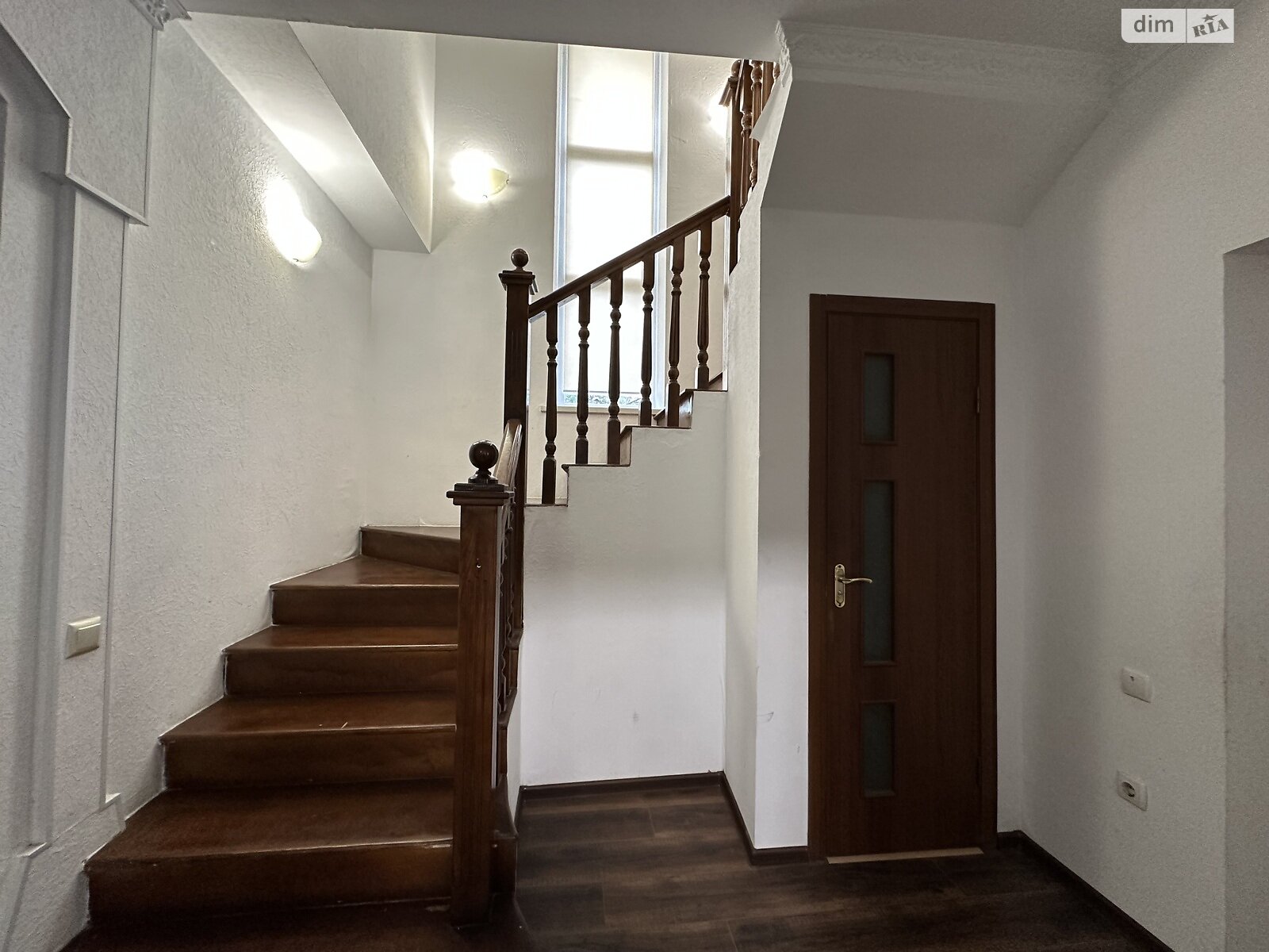 двоповерховий будинок, 100 кв. м, цегла. Здається помісячно в Вінниці, в районі undefined фото 1 двопроверховий будинок, 100 кв. м, цегла. Здається помісячно в Вінниці, в районі undefined фото 1