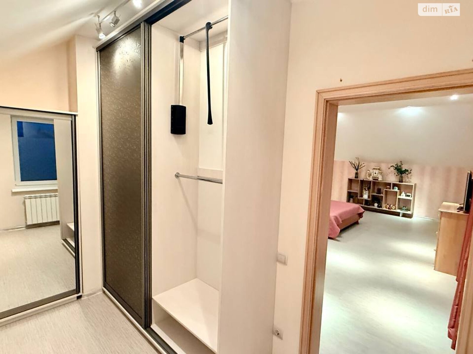 двоповерховий будинок з гаражем, 237.8 кв. м, цегла. Здається помісячно в Вінниці, в районі undefined фото 1 двопроверховий будинок з гаражем, 237.8 кв. м, цегла. Здається помісячно в Вінниці, в районі undefined фото 1