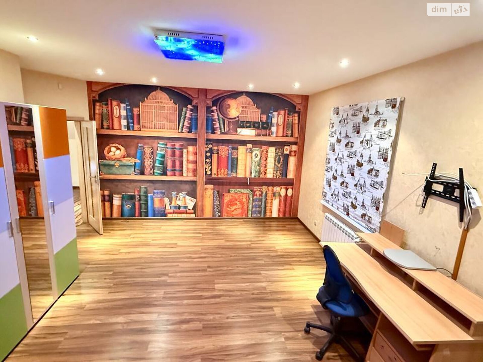 двоповерховий будинок з гаражем, 237.8 кв. м, цегла. Здається помісячно в Вінниці, в районі undefined фото 1 двопроверховий будинок з гаражем, 237.8 кв. м, цегла. Здається помісячно в Вінниці, в районі undefined фото 1