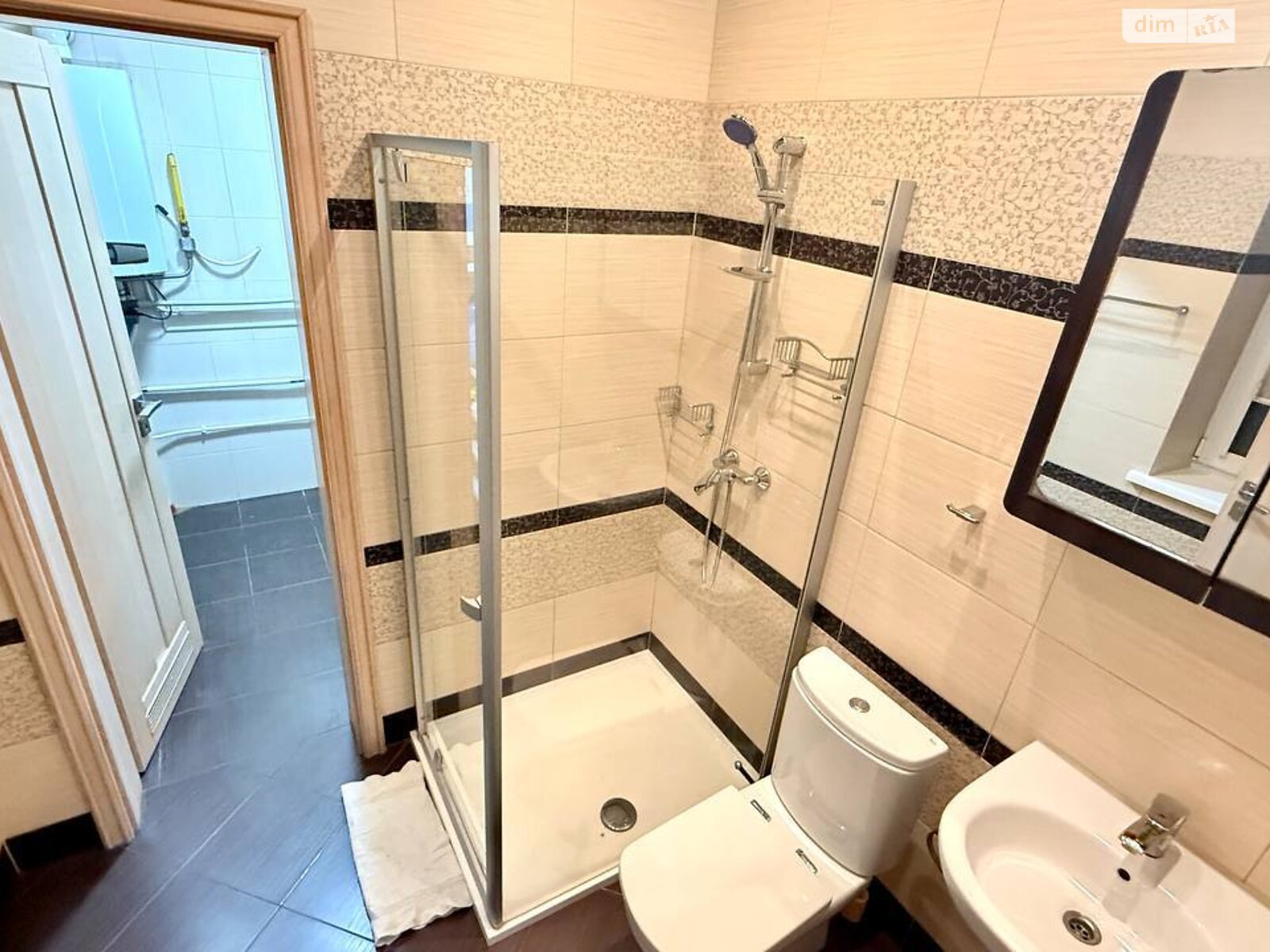 двоповерховий будинок з гаражем, 237.8 кв. м, цегла. Здається помісячно в Вінниці, в районі undefined фото 1 двопроверховий будинок з гаражем, 237.8 кв. м, цегла. Здається помісячно в Вінниці, в районі undefined фото 1