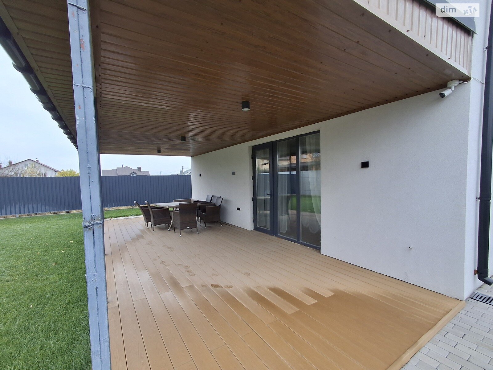 двухэтажный дом с балконом, 155 кв. м, кирпич. Сдается помесячно в Агрономичном фото 1