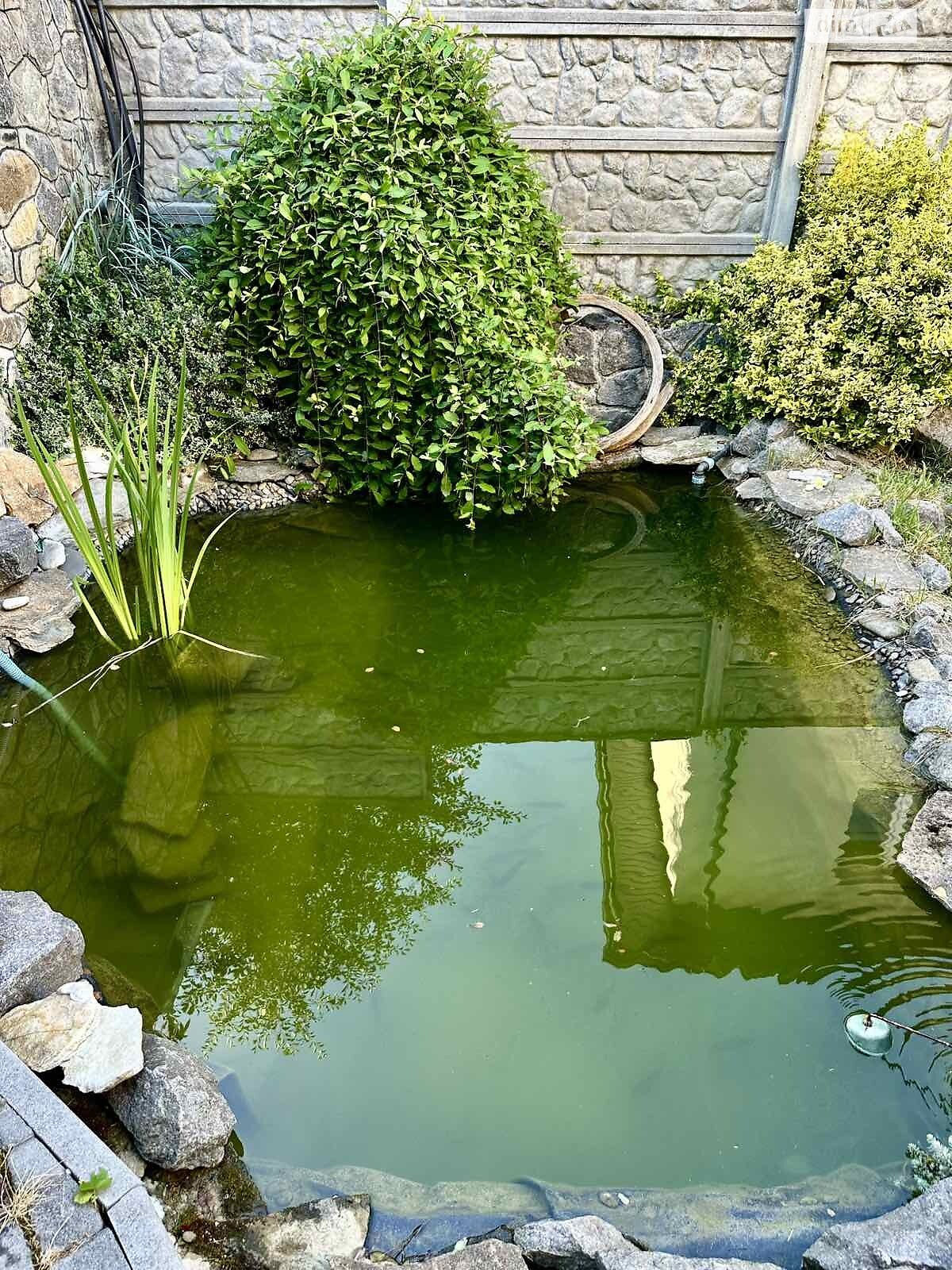 трехэтажный дом с верандой, 287.8 кв. м, кирпич. Сдается помесячно в Виннице, в районе Пятничаны фото 1 трехэтажный дом с верандой, 287.8 кв. м, кирпич. Сдается помесячно в Виннице, в районе Пятничаны фото 1