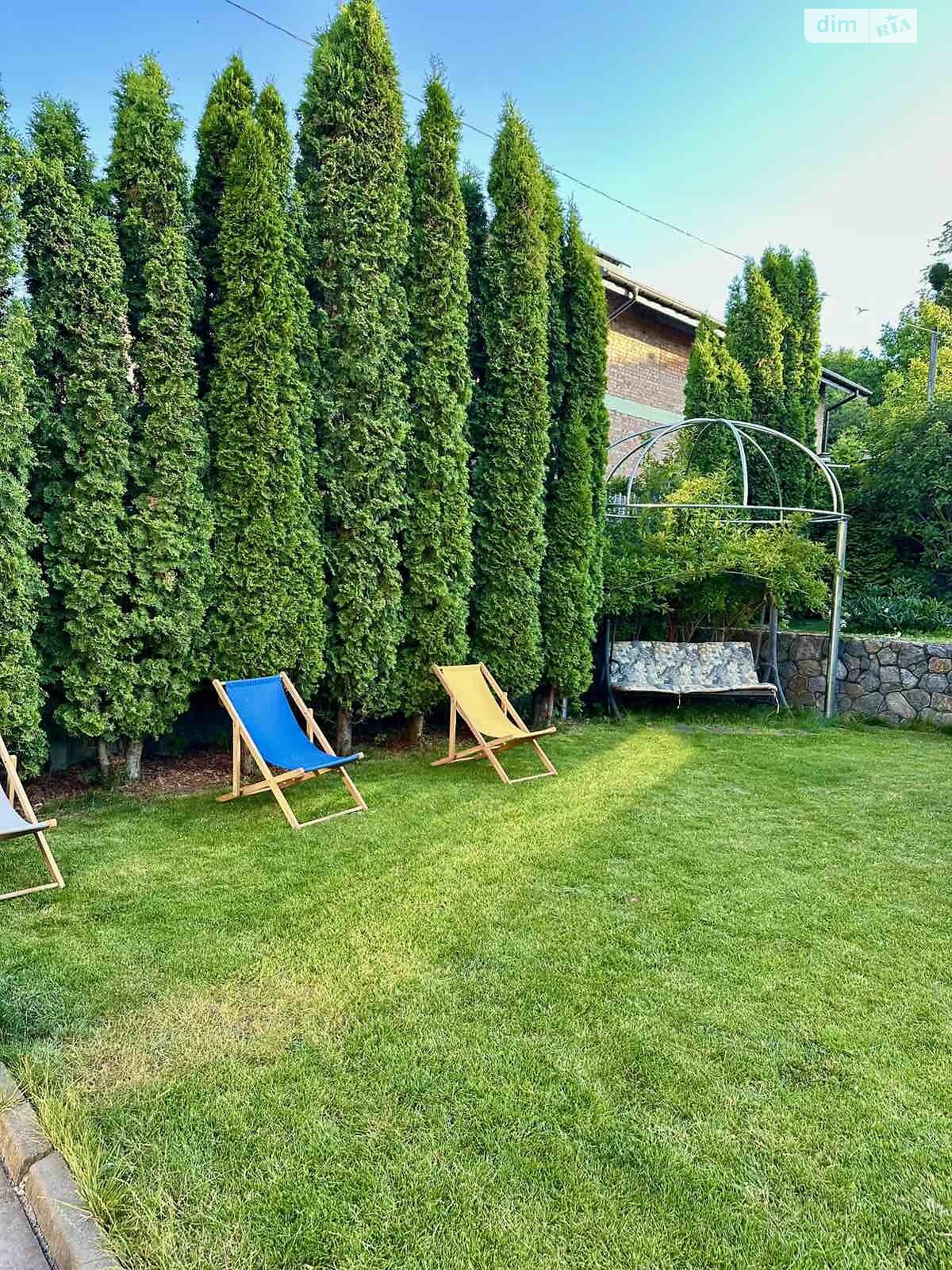 трехэтажный дом с верандой, 287.8 кв. м, кирпич. Сдается помесячно в Виннице, в районе Пятничаны фото 1 трехэтажный дом с верандой, 287.8 кв. м, кирпич. Сдается помесячно в Виннице, в районе Пятничаны фото 1