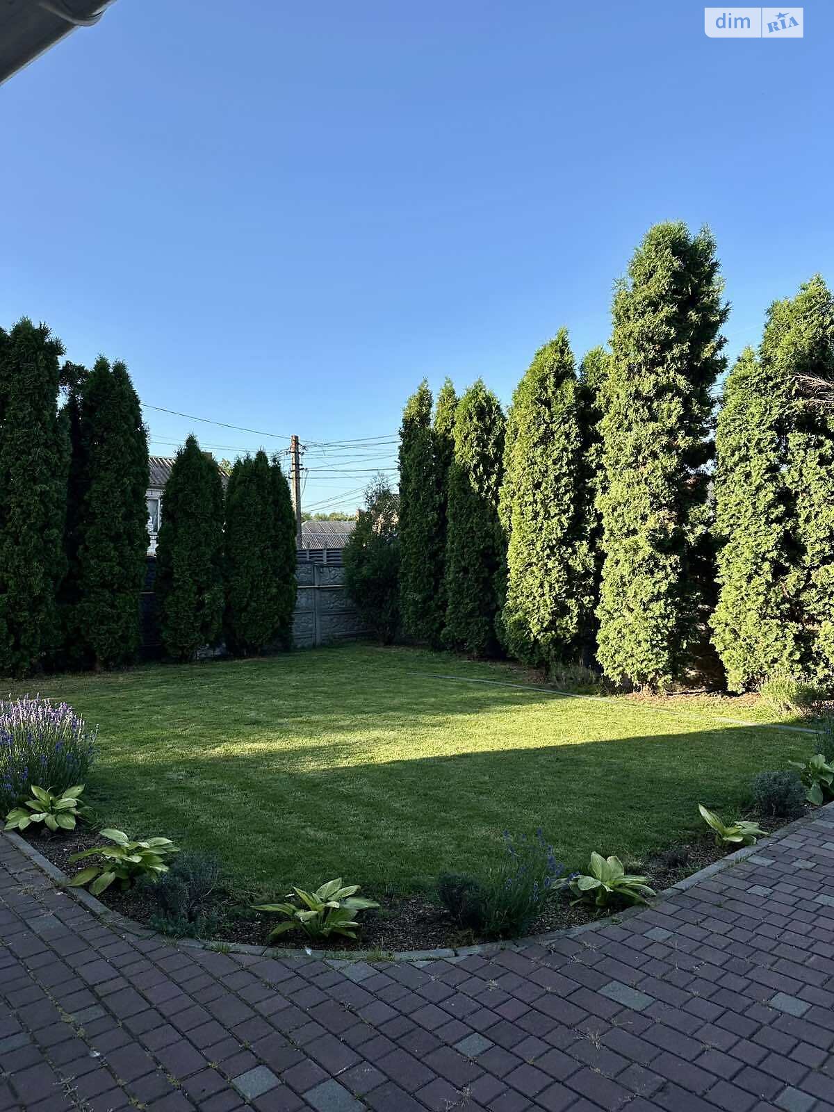 трехэтажный дом с верандой, 287.8 кв. м, кирпич. Сдается помесячно в Виннице, в районе Пятничаны фото 1 трехэтажный дом с верандой, 287.8 кв. м, кирпич. Сдается помесячно в Виннице, в районе Пятничаны фото 1