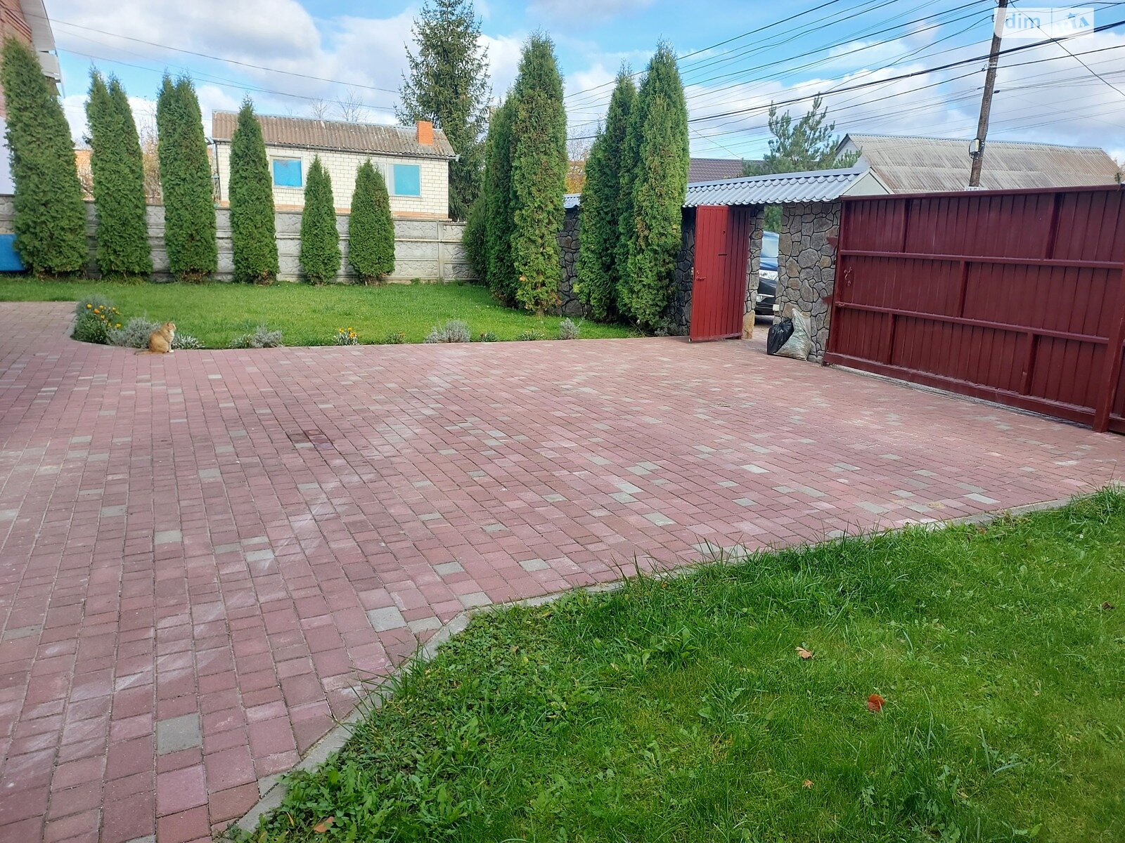 трехэтажный дом с верандой, 287.8 кв. м, кирпич. Сдается помесячно в Виннице, в районе Пятничаны фото 1 трехэтажный дом с верандой, 287.8 кв. м, кирпич. Сдается помесячно в Виннице, в районе Пятничаны фото 1