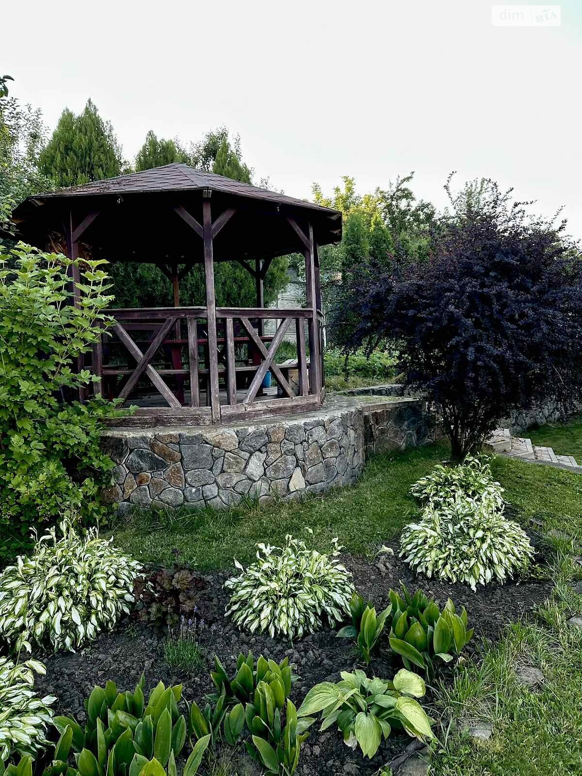 трехэтажный дом с верандой, 287.8 кв. м, кирпич. Сдается помесячно в Виннице, в районе Пятничаны фото 1 трехэтажный дом с верандой, 287.8 кв. м, кирпич. Сдается помесячно в Виннице, в районе Пятничаны фото 1