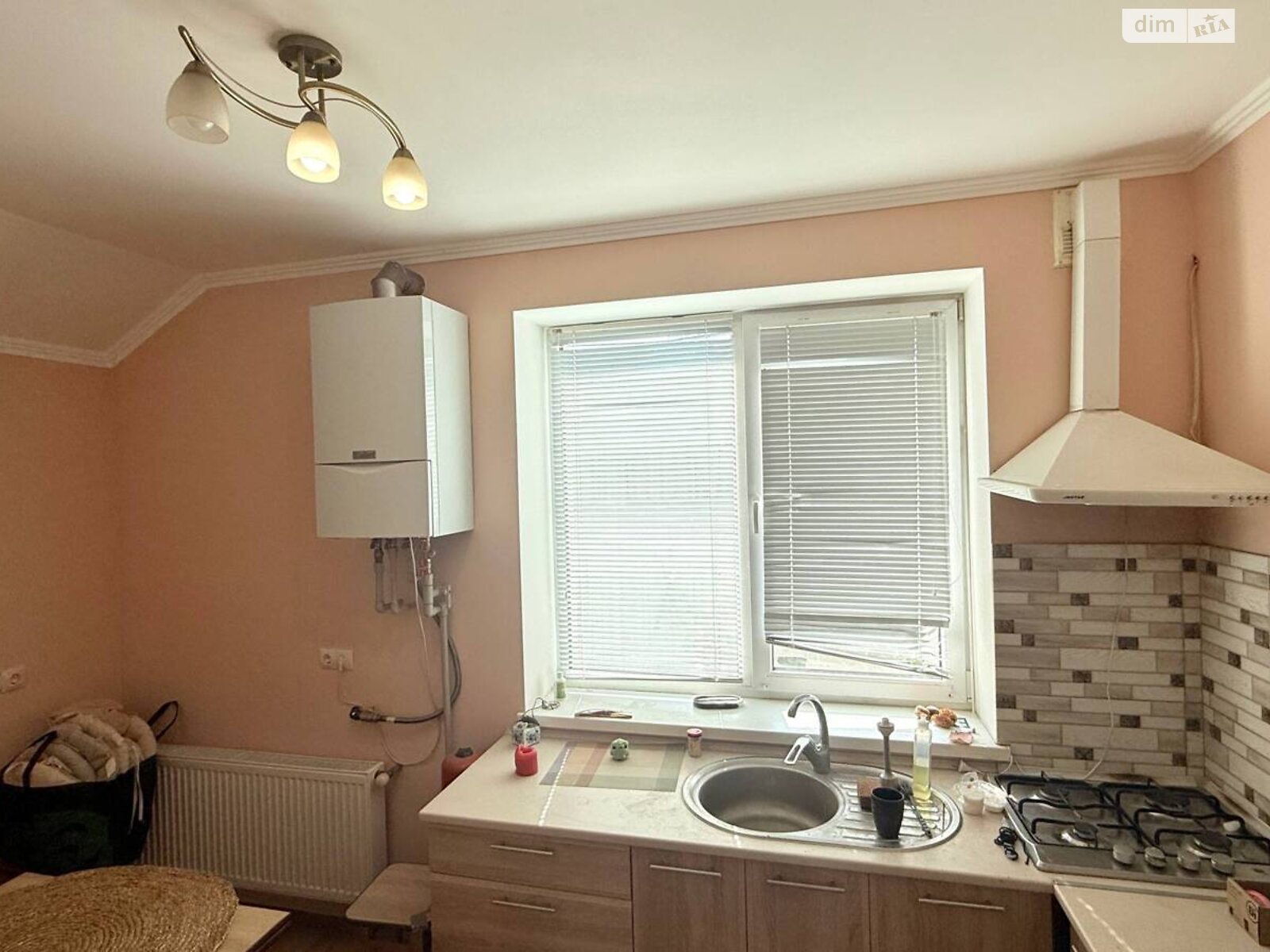 двухэтажный дом с балконом, 100 кв. м, кирпич. Сдается помесячно в Виннице, в районе Старый город фото 1