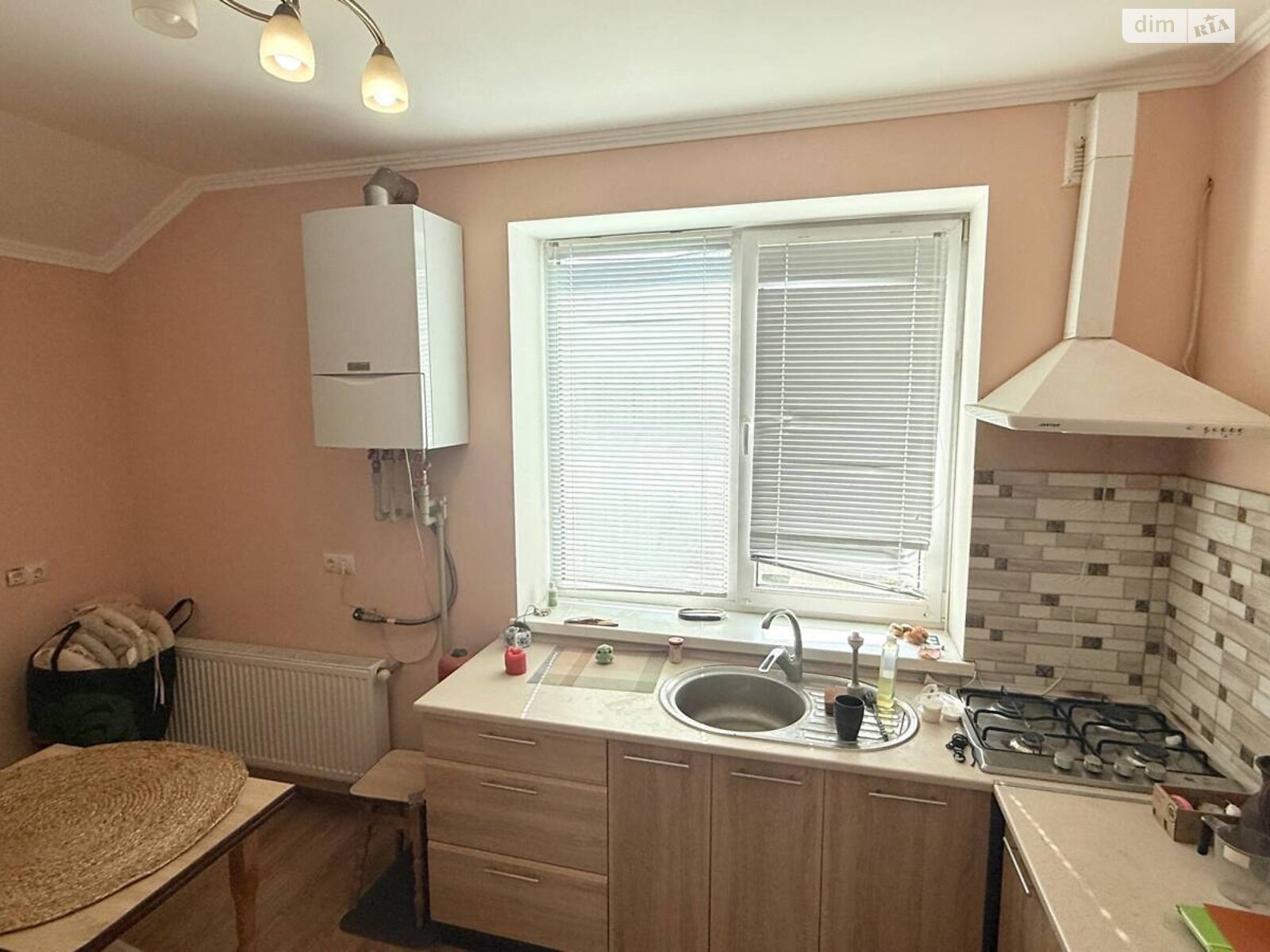 двухэтажный дом с балконом, 100 кв. м, кирпич. Сдается помесячно в Виннице, в районе Старый город фото 1