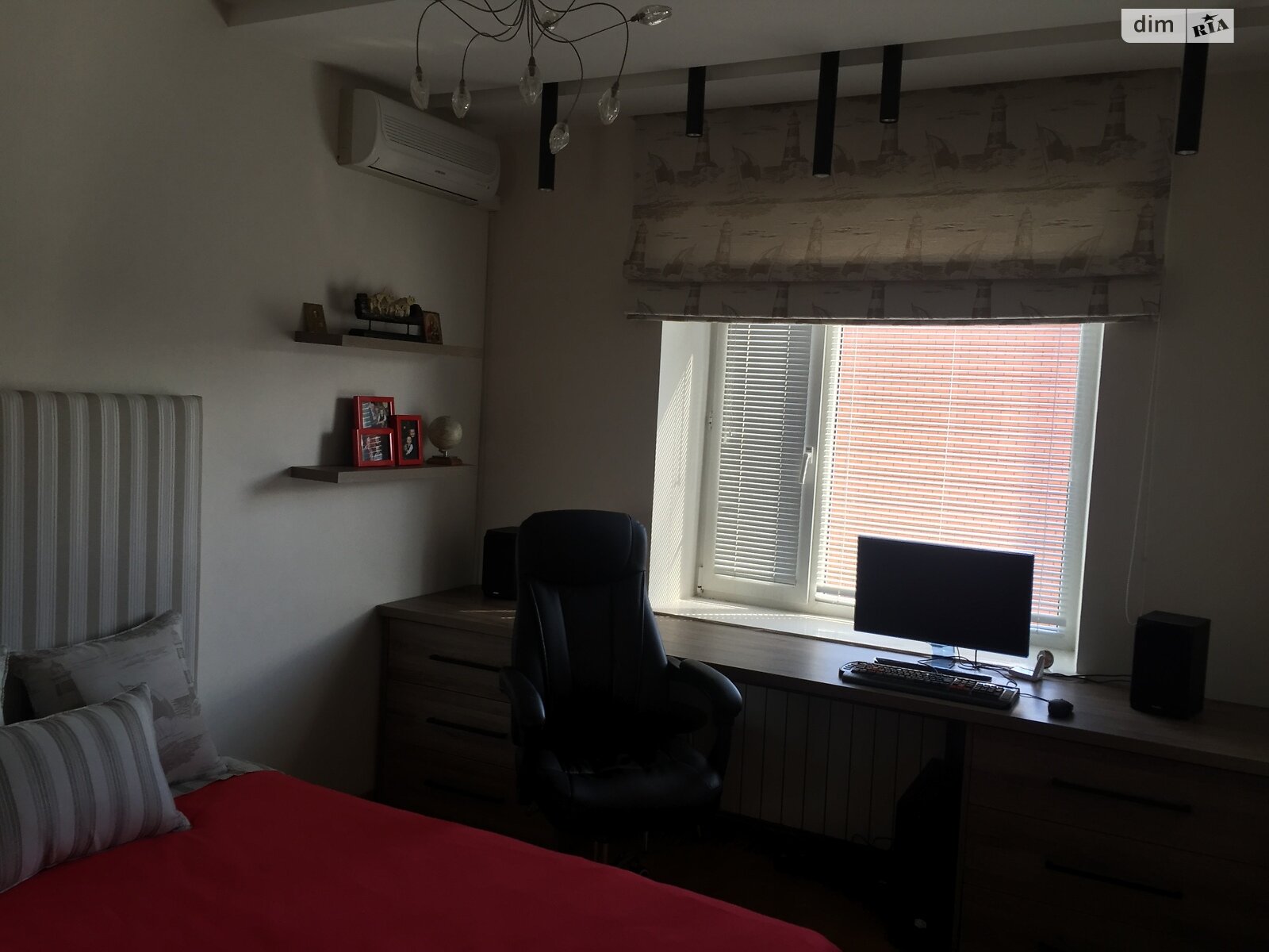 триповерховий будинок бесідка, 270 кв. м, кирпич. Здається помісячно в Вінниці, в районі Старе місто фото 1 трипроверховий будинок бесідка, 270 кв. м, кирпич. Здається помісячно в Вінниці, в районі Старе місто фото 1