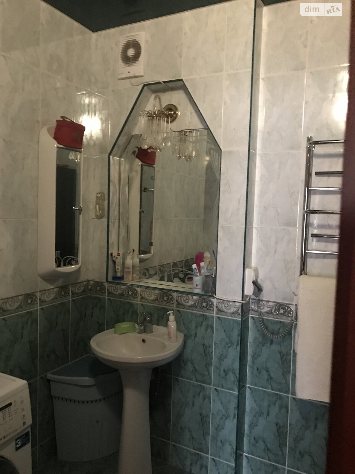 триповерховий будинок бесідка, 270 кв. м, кирпич. Здається помісячно в Вінниці, в районі Старе місто фото 1 трипроверховий будинок бесідка, 270 кв. м, кирпич. Здається помісячно в Вінниці, в районі Старе місто фото 1