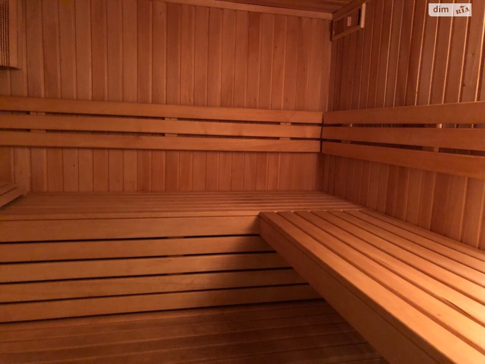 триповерховий будинок бесідка, 270 кв. м, кирпич. Здається помісячно в Вінниці, в районі Старе місто фото 1 трипроверховий будинок бесідка, 270 кв. м, кирпич. Здається помісячно в Вінниці, в районі Старе місто фото 1