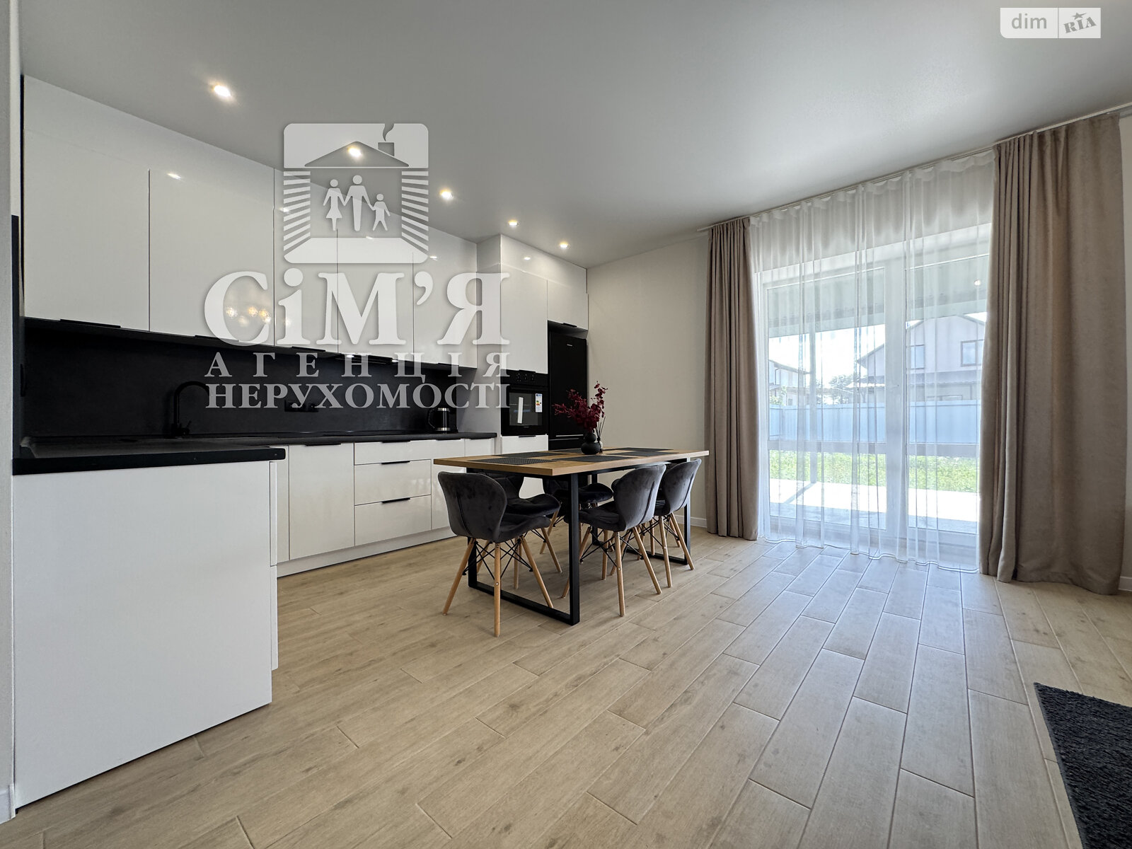 двопроверховий будинок, 120 кв. м, кирпич. Здається помісячно в Вінниці, в районі Старе місто фото 1