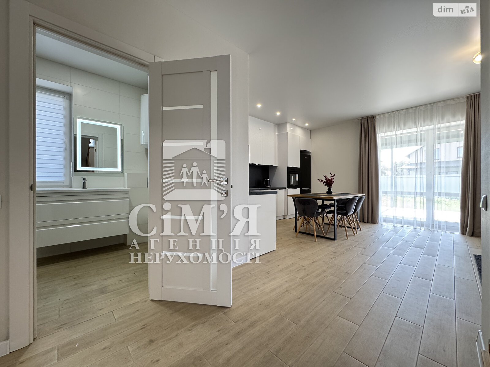 двопроверховий будинок, 120 кв. м, кирпич. Здається помісячно в Вінниці, в районі Старе місто фото 1