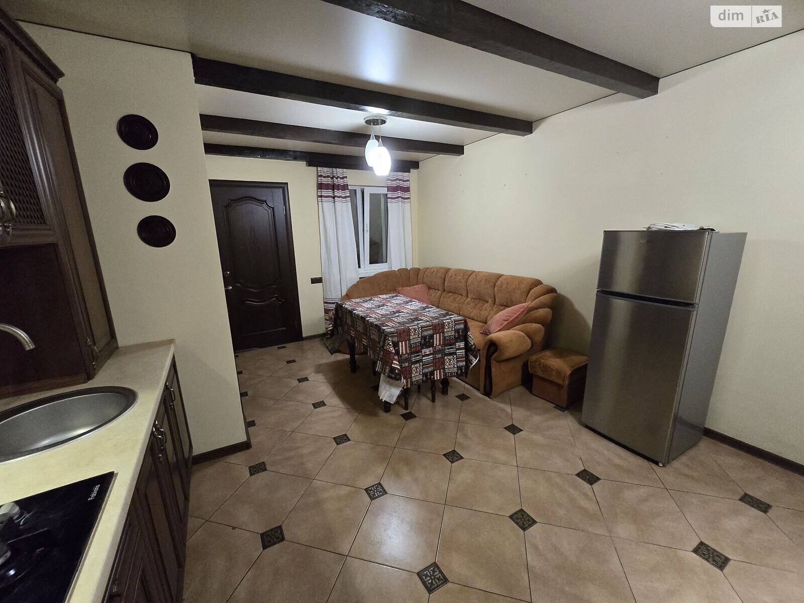 двопроверховий будинок з меблями, 50 кв. м, цегла. Здається помісячно в Вінниці, в районі Старе місто фото 1