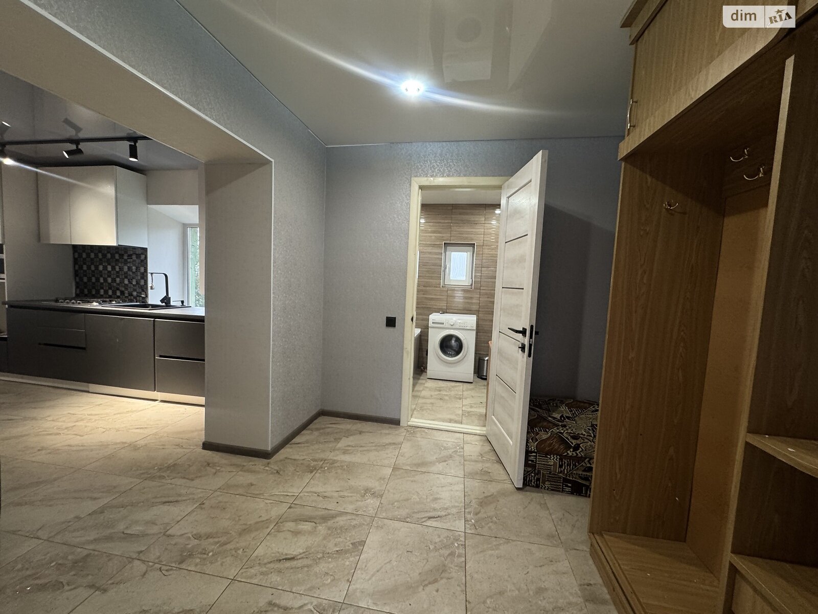 однопроверховий будинок з верандою, 50 кв. м, цегла. Здається помісячно в Вінниці, в районі Старе місто фото 1