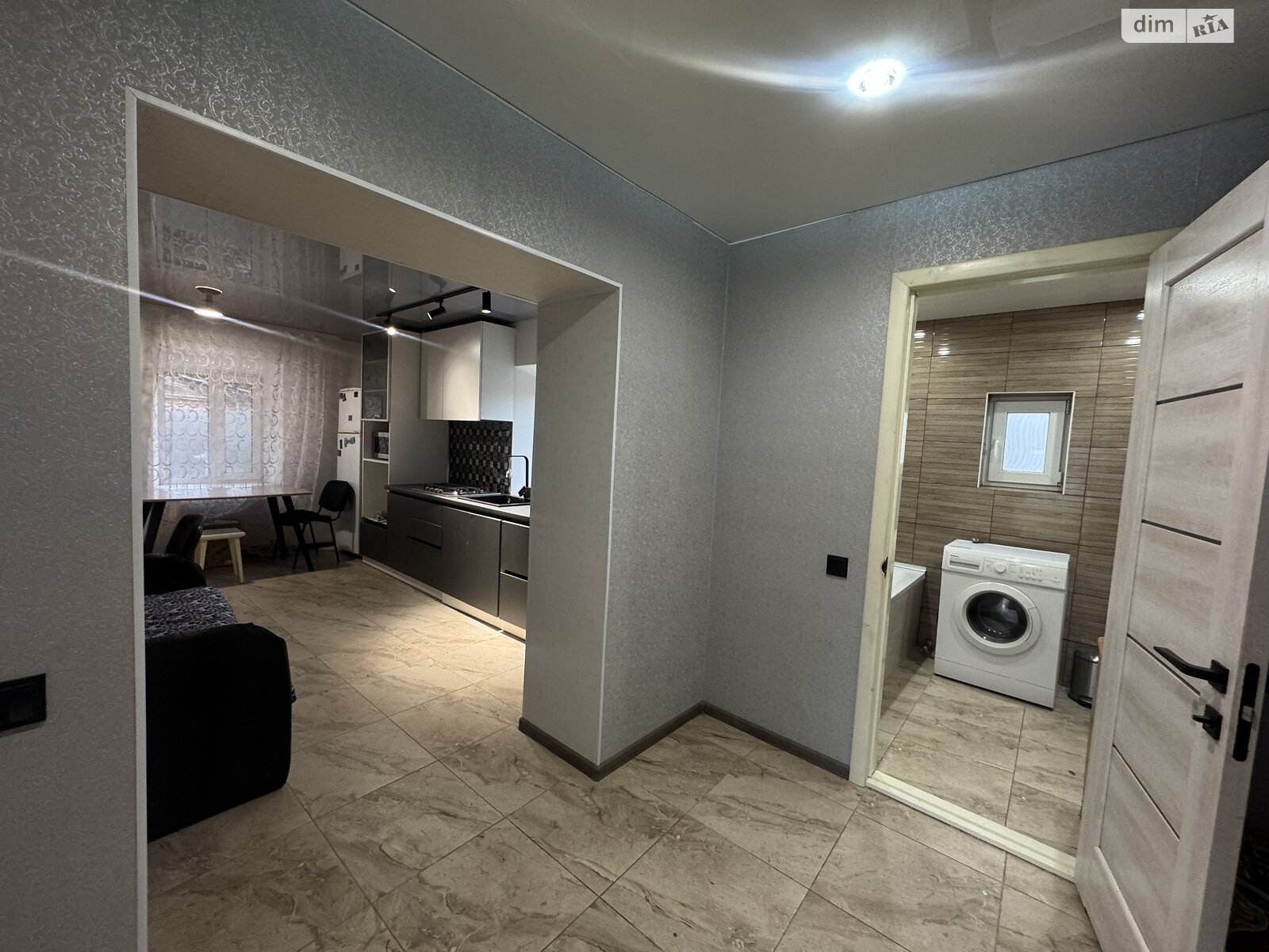 однопроверховий будинок з верандою, 50 кв. м, цегла. Здається помісячно в Вінниці, в районі Старе місто фото 1