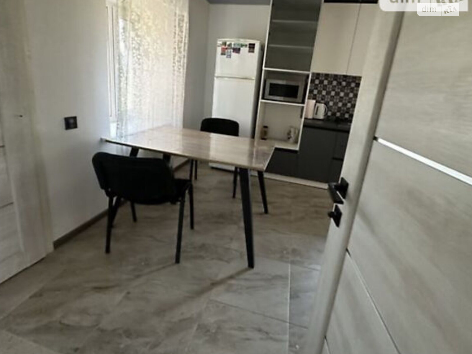 однопроверховий будинок з верандою, 50 кв. м, цегла. Здається помісячно в Вінниці, в районі Старе місто фото 1