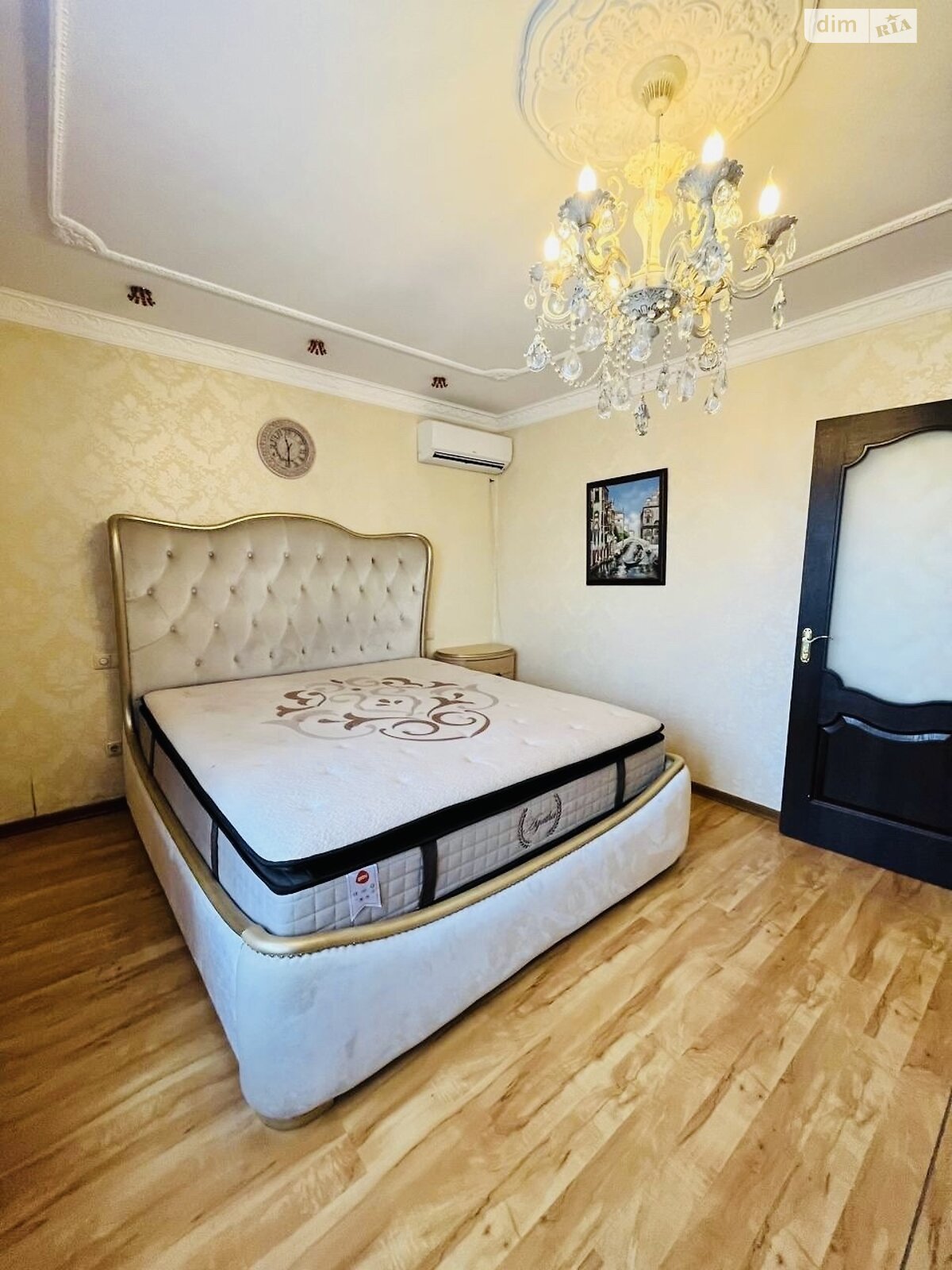 двухэтажный дом, 150 кв. м, кирпич. Сдается помесячно в Виннице, в районе Старый город фото 1 двухэтажный дом, 150 кв. м, кирпич. Сдается помесячно в Виннице, в районе Старый город фото 1
