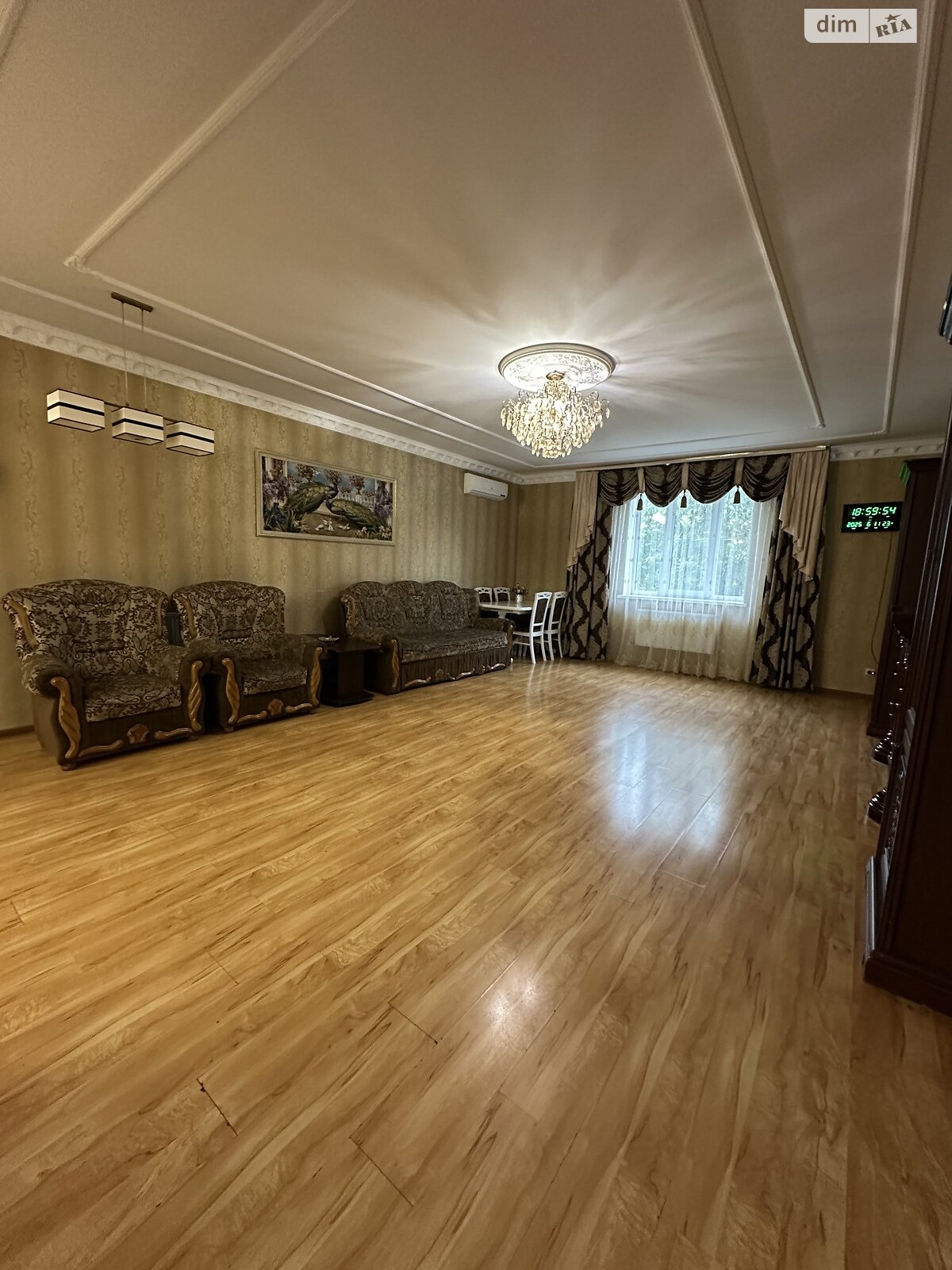 двухэтажный дом, 150 кв. м, кирпич. Сдается помесячно в Виннице, в районе Старый город фото 1 двухэтажный дом, 150 кв. м, кирпич. Сдается помесячно в Виннице, в районе Старый город фото 1